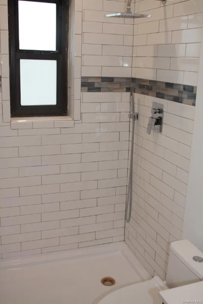 61 White Oak, New Rochelle, NY, 3 Bedrooms Bedrooms, 6 Rooms Rooms,1 BathroomBathrooms,Residential,For Rent,White Oak,0,1056338 61 White Oak, New Rochelle, NY, 3 Bedrooms Bedrooms, 6 Rooms Rooms,1 BathroomBathrooms,Residential,For Rent,White Oak,0,1056338