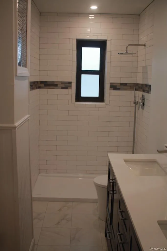 61 White Oak, New Rochelle, NY, 3 Bedrooms Bedrooms, 6 Rooms Rooms,1 BathroomBathrooms,Residential,For Rent,White Oak,0,1056338 61 White Oak, New Rochelle, NY, 3 Bedrooms Bedrooms, 6 Rooms Rooms,1 BathroomBathrooms,Residential,For Rent,White Oak,0,1056338