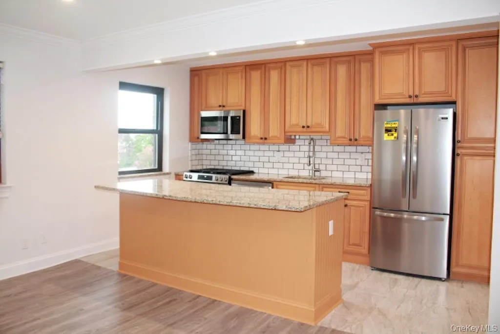 61 White Oak, New Rochelle, NY, 3 Bedrooms Bedrooms, 6 Rooms Rooms,1 BathroomBathrooms,Residential,For Rent,White Oak,0,1056338 61 White Oak, New Rochelle, NY, 3 Bedrooms Bedrooms, 6 Rooms Rooms,1 BathroomBathrooms,Residential,For Rent,White Oak,0,1056338