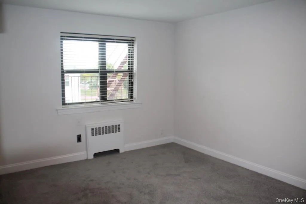 61 White Oak, New Rochelle, NY, 3 Bedrooms Bedrooms, 6 Rooms Rooms,1 BathroomBathrooms,Residential,For Rent,White Oak,0,1056338 61 White Oak, New Rochelle, NY, 3 Bedrooms Bedrooms, 6 Rooms Rooms,1 BathroomBathrooms,Residential,For Rent,White Oak,0,1056338