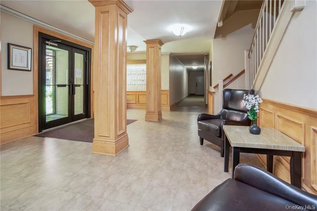 61 White Oak Street, New Rochelle, NY, 3 Bedrooms Bedrooms, 6 Rooms Rooms,1 BathroomBathrooms,Residential,For Rent,White Oak,0,1056338 61 White Oak Street, New Rochelle, NY, 3 Bedrooms Bedrooms, 6 Rooms Rooms,1 BathroomBathrooms,Residential,For Rent,White Oak,0,1056338
