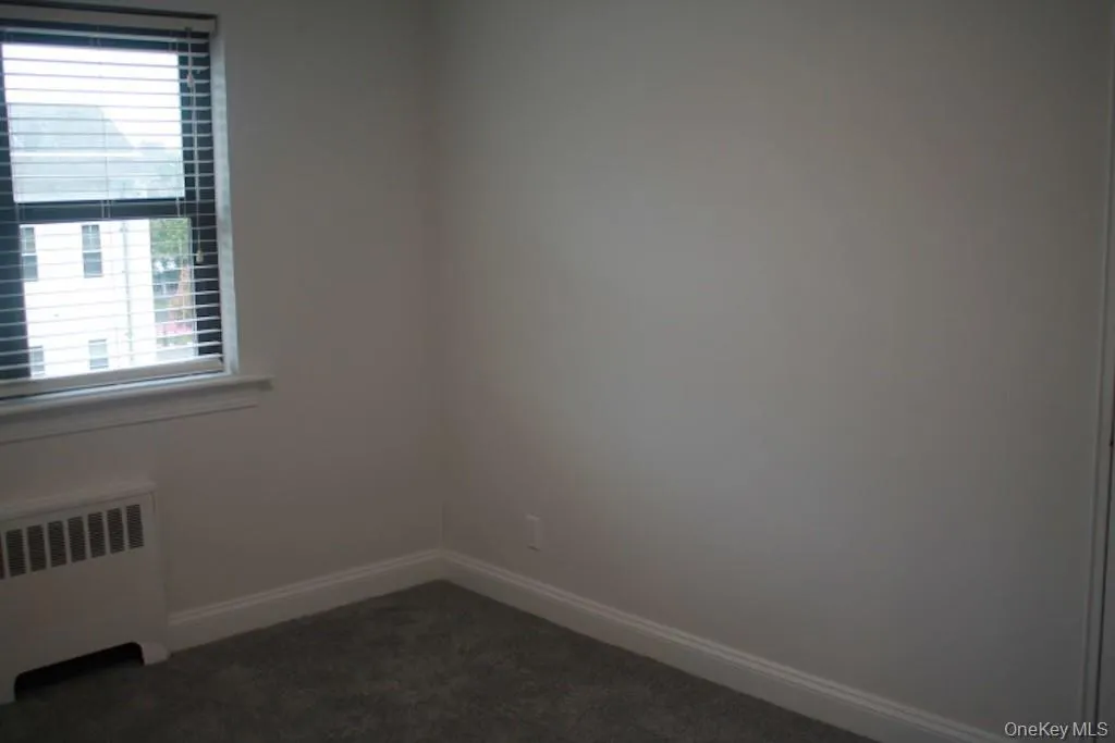 61 White Oak, New Rochelle, NY, 3 Bedrooms Bedrooms, 6 Rooms Rooms,1 BathroomBathrooms,Residential,For Rent,White Oak,0,1056338 61 White Oak, New Rochelle, NY, 3 Bedrooms Bedrooms, 6 Rooms Rooms,1 BathroomBathrooms,Residential,For Rent,White Oak,0,1056338