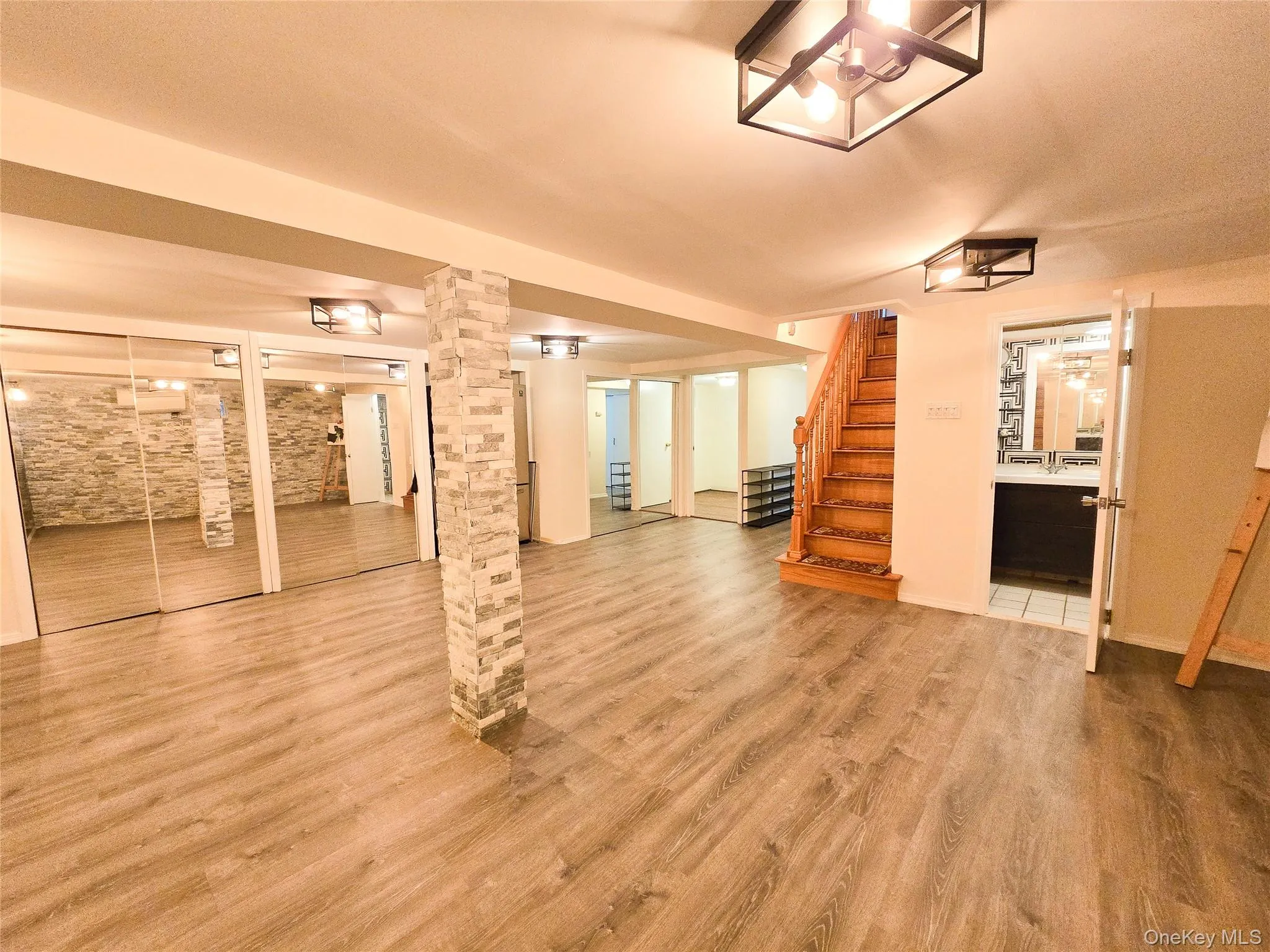 56-49 215 Street, New York, NY, 3 Bedrooms Bedrooms, 7 Rooms Rooms,2 BathroomsBathrooms,Residential,For Rent,215,0,1056341 56-49 215 Street, New York, NY, 3 Bedrooms Bedrooms, 7 Rooms Rooms,2 BathroomsBathrooms,Residential,For Rent,215,0,1056341