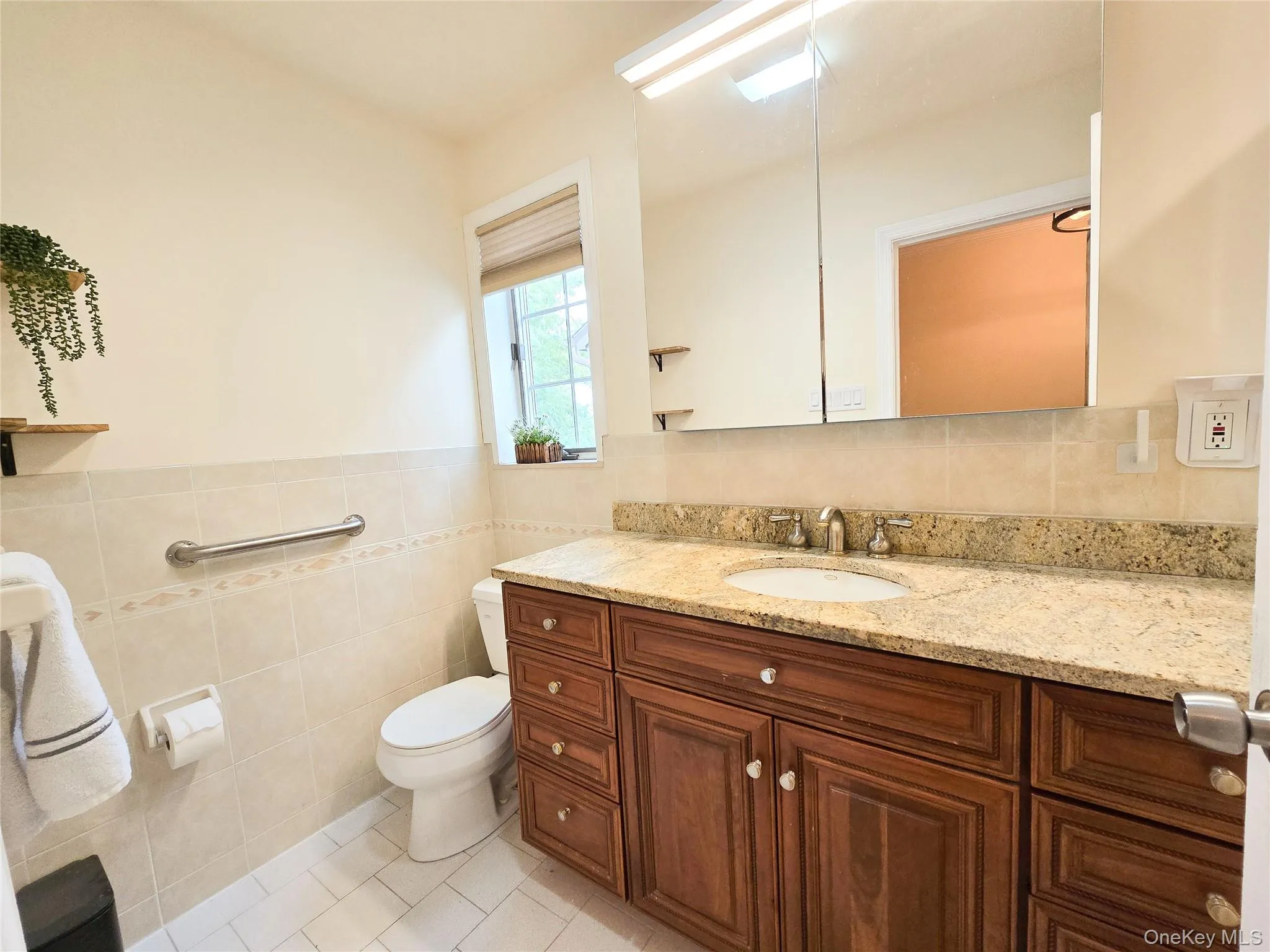 2nd Floor Full Bath 2nd Floor Full Bath