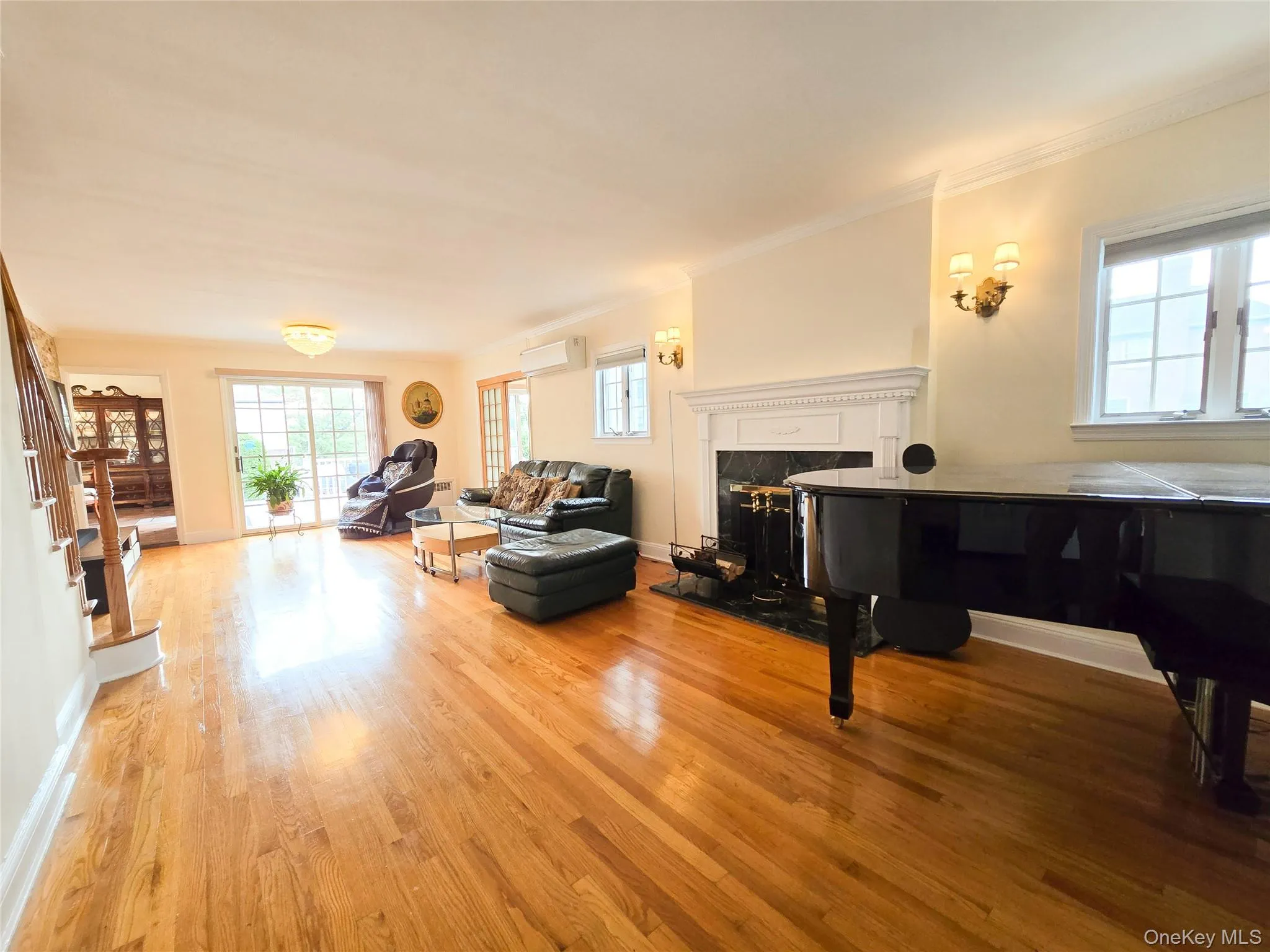 56-49 215 Street, New York, NY, 3 Bedrooms Bedrooms, 7 Rooms Rooms,2 BathroomsBathrooms,Residential,For Rent,215,0,1056341 56-49 215 Street, New York, NY, 3 Bedrooms Bedrooms, 7 Rooms Rooms,2 BathroomsBathrooms,Residential,For Rent,215,0,1056341