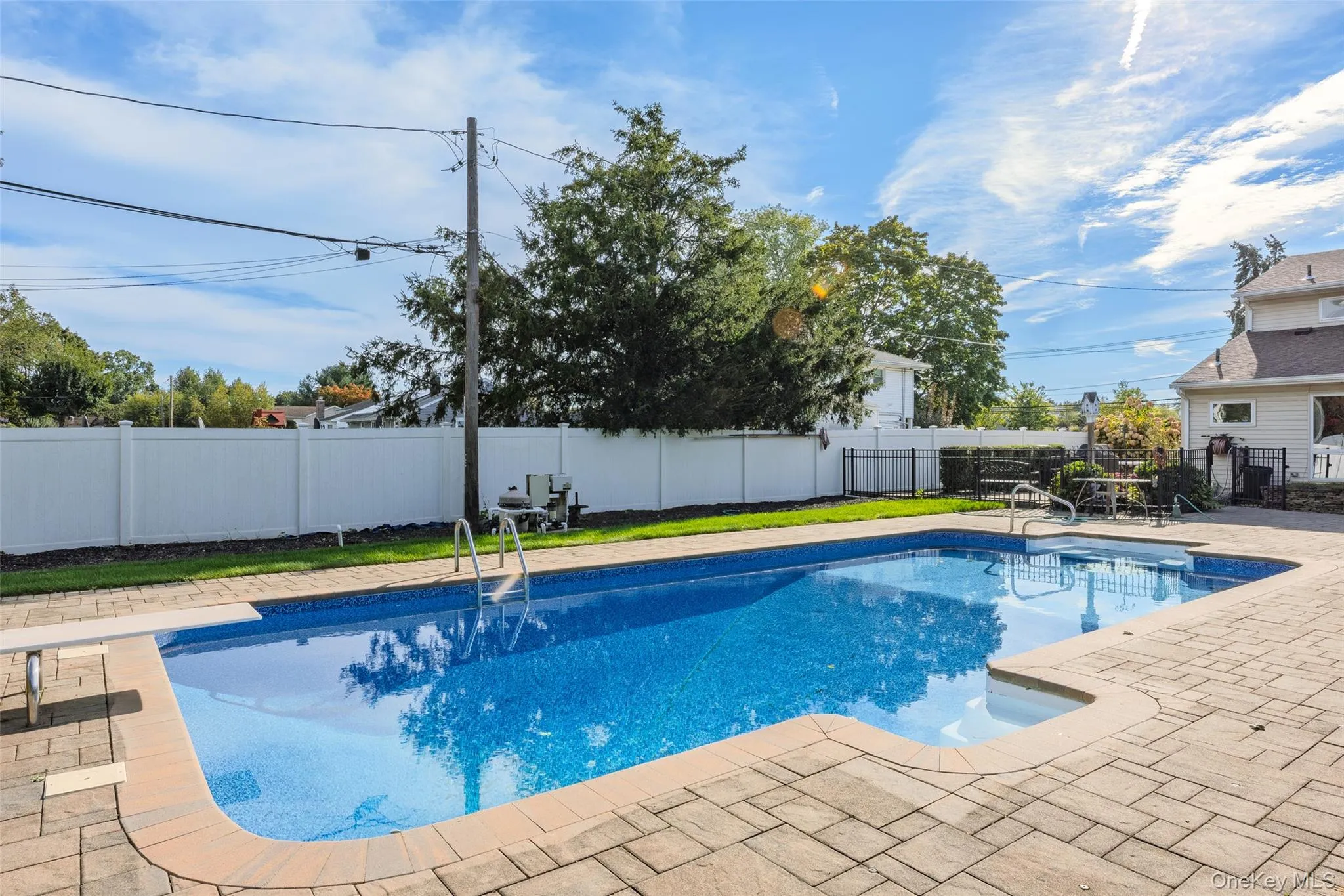 511 Elwood Road, Huntington, NY, 4 Bedrooms Bedrooms, 8 Rooms Rooms,3 BathroomsBathrooms,Residential,For Rent,Elwood,0,1056342 511 Elwood Road, Huntington, NY, 4 Bedrooms Bedrooms, 8 Rooms Rooms,3 BathroomsBathrooms,Residential,For Rent,Elwood,0,1056342