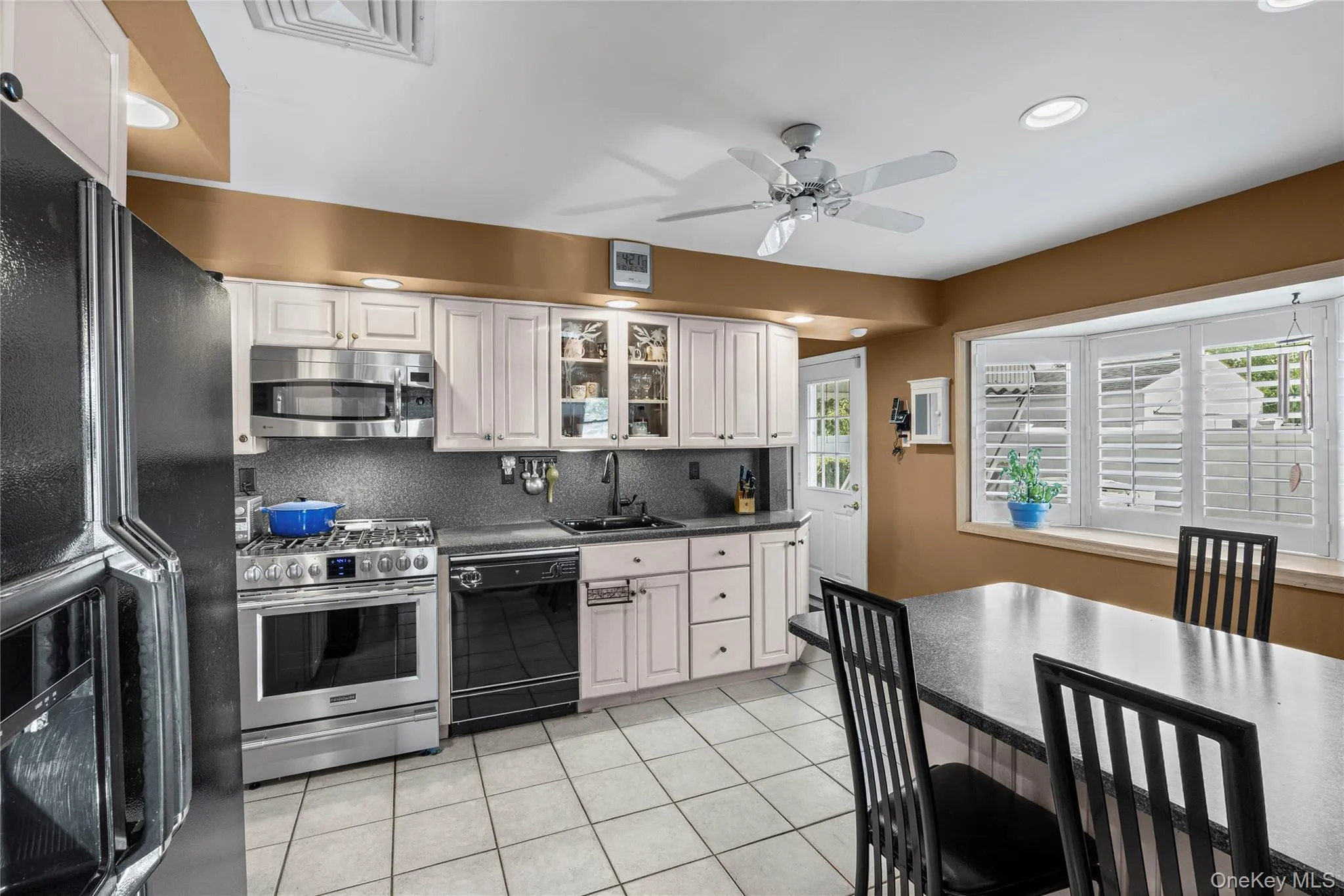 511 Elwood Road, Huntington, NY, 4 Bedrooms Bedrooms, 8 Rooms Rooms,3 BathroomsBathrooms,Residential,For Rent,Elwood,0,1056342 511 Elwood Road, Huntington, NY, 4 Bedrooms Bedrooms, 8 Rooms Rooms,3 BathroomsBathrooms,Residential,For Rent,Elwood,0,1056342