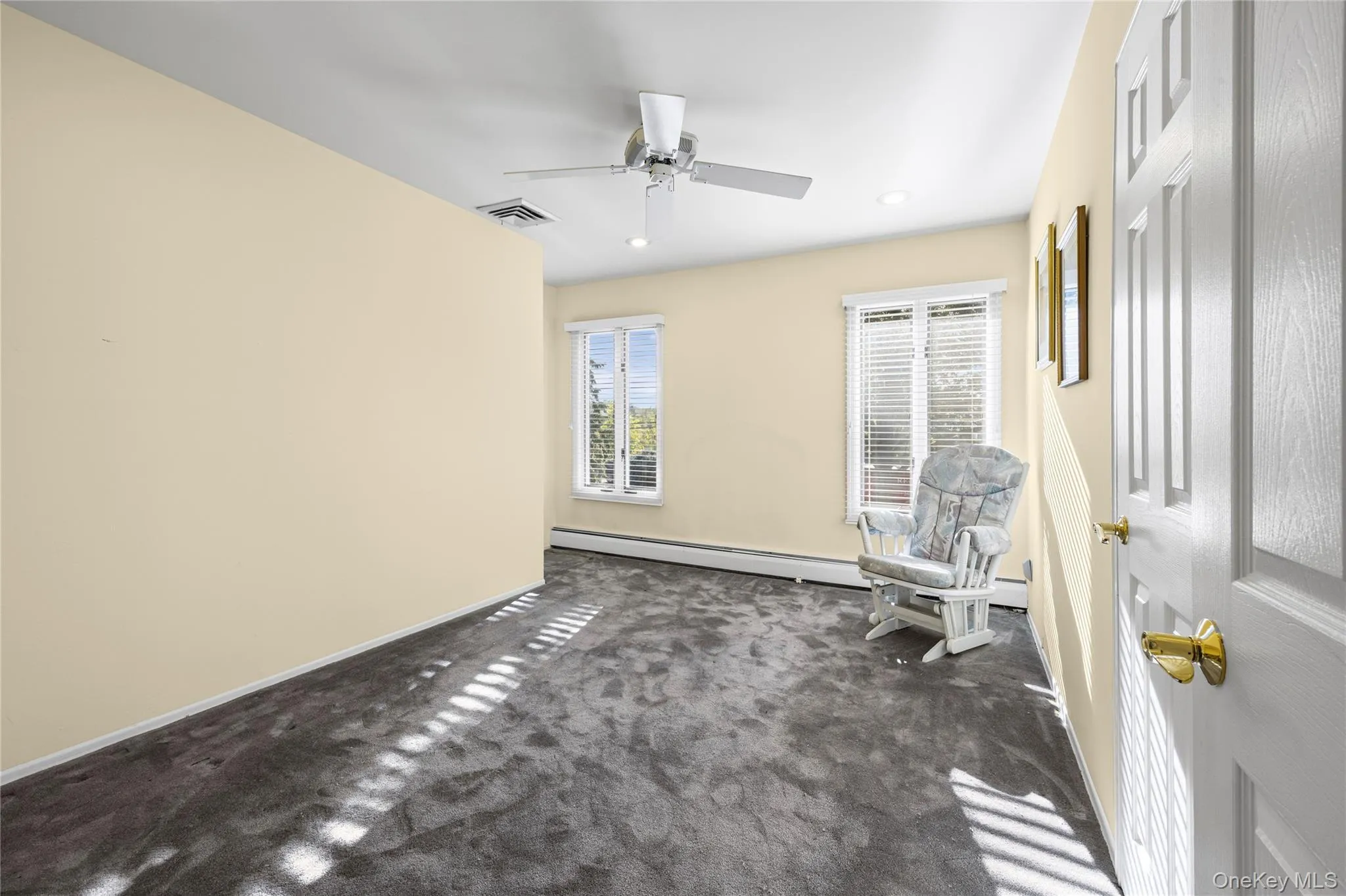 511 Elwood Road, Huntington, NY, 4 Bedrooms Bedrooms, 8 Rooms Rooms,3 BathroomsBathrooms,Residential,For Rent,Elwood,0,1056342 511 Elwood Road, Huntington, NY, 4 Bedrooms Bedrooms, 8 Rooms Rooms,3 BathroomsBathrooms,Residential,For Rent,Elwood,0,1056342