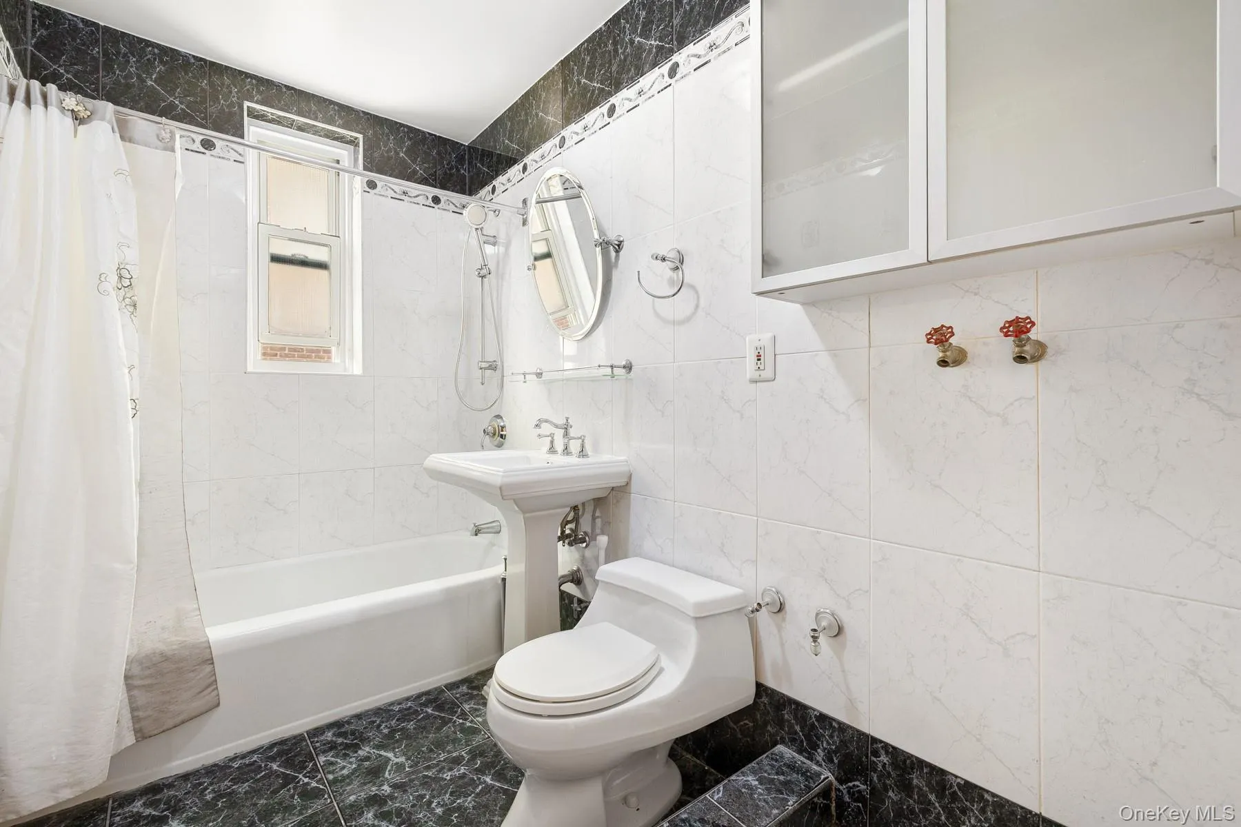 104-20 68 Drive, New York, NY, 2 Bedrooms Bedrooms, 5 Rooms Rooms,1 BathroomBathrooms,Residential,For Rent,68,0,1056343 104-20 68 Drive, New York, NY, 2 Bedrooms Bedrooms, 5 Rooms Rooms,1 BathroomBathrooms,Residential,For Rent,68,0,1056343