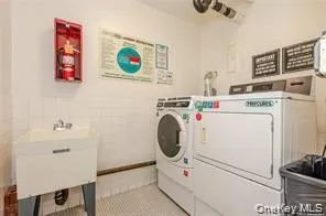 750 Shore Road, Long Beach, NY, 1 Bedroom Bedrooms, 3 Rooms Rooms,1 BathroomBathrooms,Residential,For Rent,Shore,0,1056346 750 Shore Road, Long Beach, NY, 1 Bedroom Bedrooms, 3 Rooms Rooms,1 BathroomBathrooms,Residential,For Rent,Shore,0,1056346
