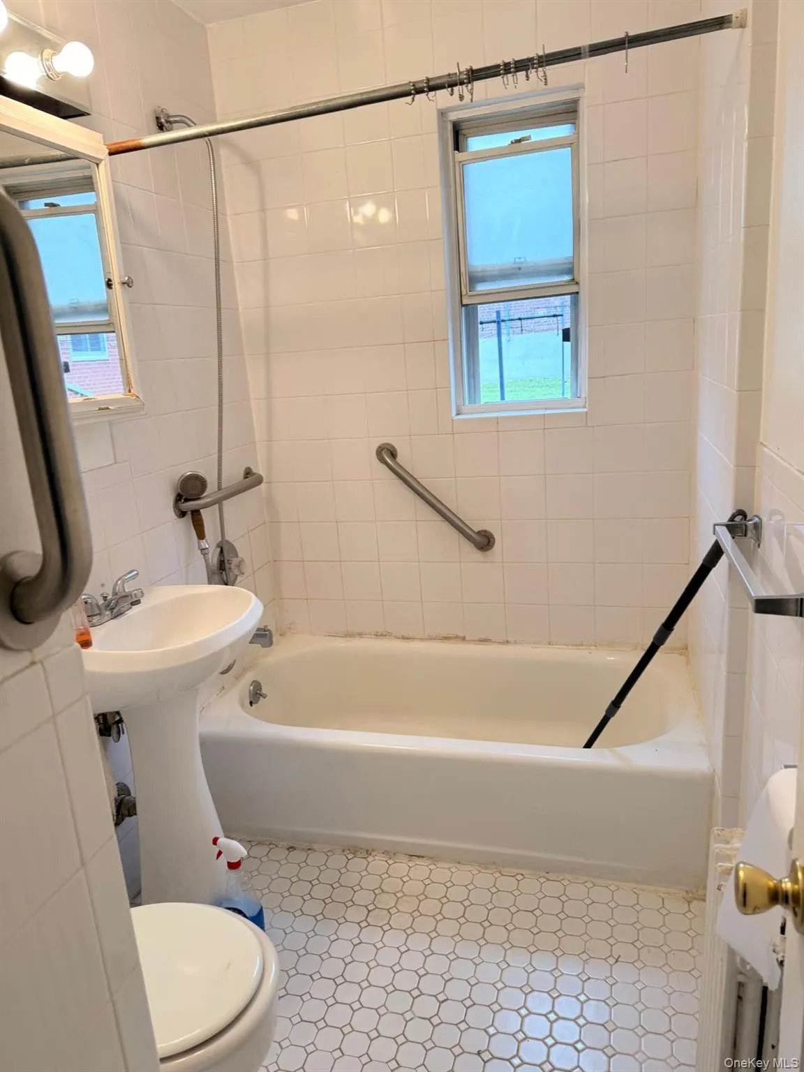 261-09 Langston Ave, New York, NY, 1 Bedroom Bedrooms, 3 Room Rooms,1 BathroomBathrooms,Residential Lease,For Rent,Langston Ave,0,1056353 261-09 Langston Ave, New York, NY, 1 Bedroom Bedrooms, 3 Room Rooms,1 BathroomBathrooms,Residential Lease,For Rent,Langston Ave,0,1056353