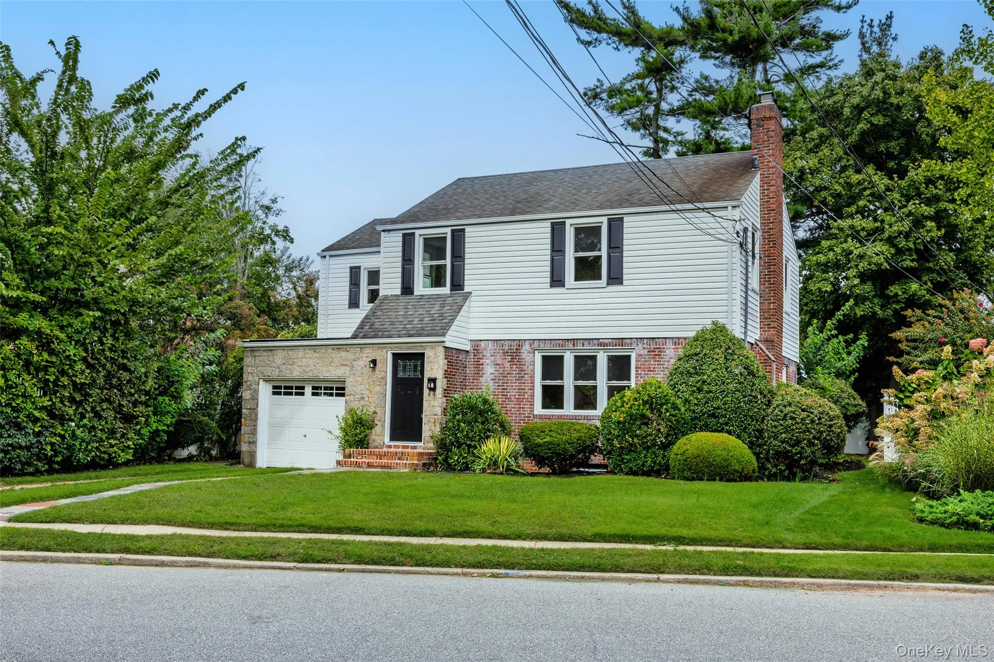 81 Rowe Avenue, Hempstead, NY, 4 Bedrooms Bedrooms, 8 Rooms Rooms,2 BathroomsBathrooms,Residential,For Rent,Rowe,0,1056358 81 Rowe Avenue, Hempstead, NY, 4 Bedrooms Bedrooms, 8 Rooms Rooms,2 BathroomsBathrooms,Residential,For Rent,Rowe,0,1056358