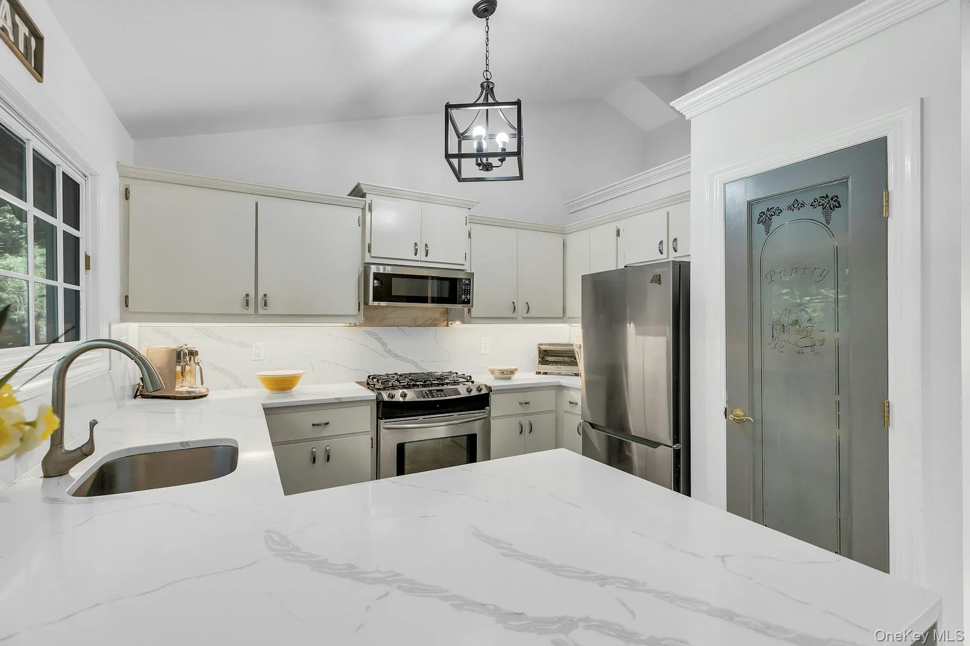 111 Bay Avenue, Southampton, NY, 3 Bedrooms Bedrooms, 6 Rooms Rooms,2 BathroomsBathrooms,Residential,For Rent,Bay,0,1056359 111 Bay Avenue, Southampton, NY, 3 Bedrooms Bedrooms, 6 Rooms Rooms,2 BathroomsBathrooms,Residential,For Rent,Bay,0,1056359