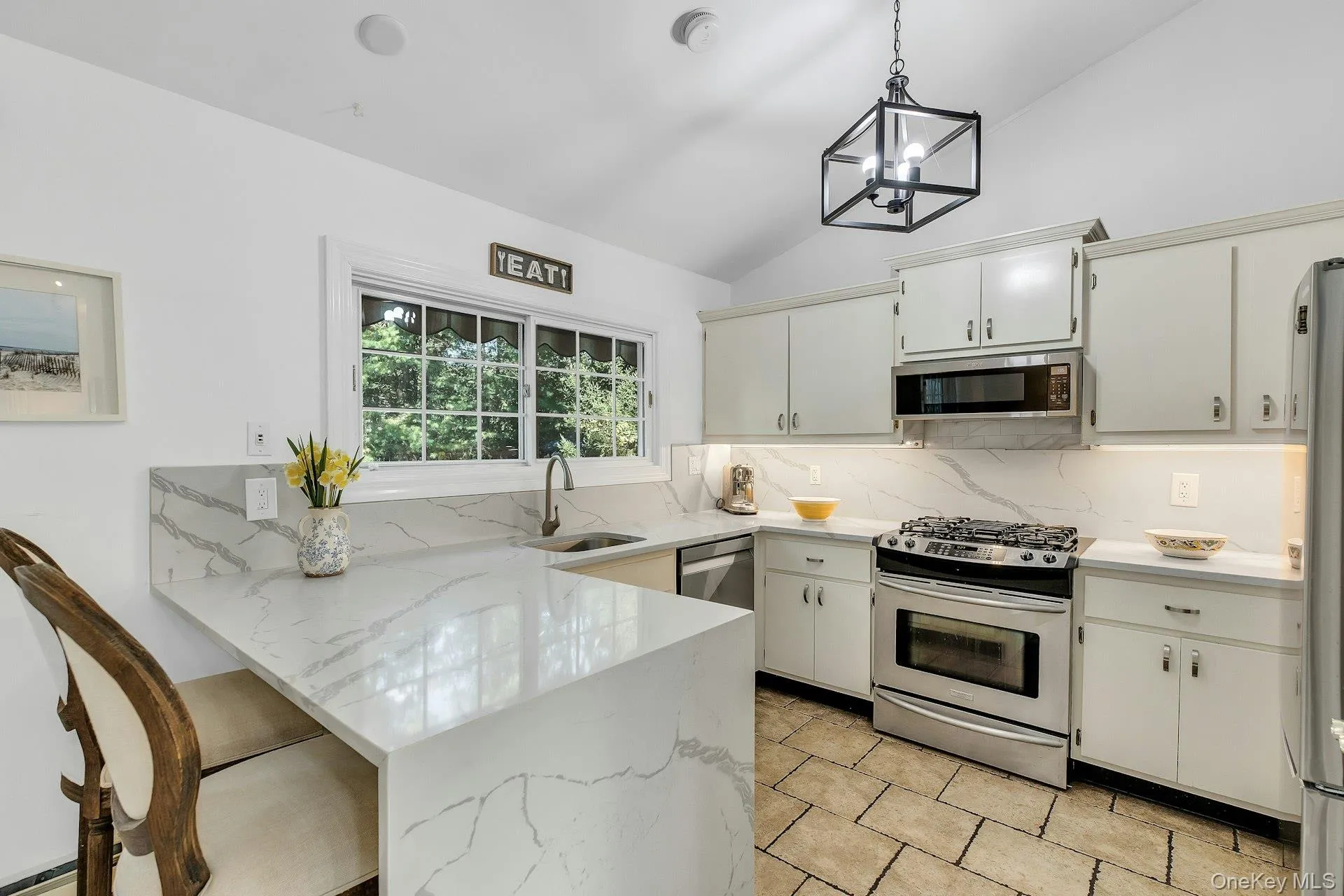 111 Bay Avenue, Southampton, NY, 3 Bedrooms Bedrooms, 6 Rooms Rooms,2 BathroomsBathrooms,Residential,For Rent,Bay,0,1056359 111 Bay Avenue, Southampton, NY, 3 Bedrooms Bedrooms, 6 Rooms Rooms,2 BathroomsBathrooms,Residential,For Rent,Bay,0,1056359