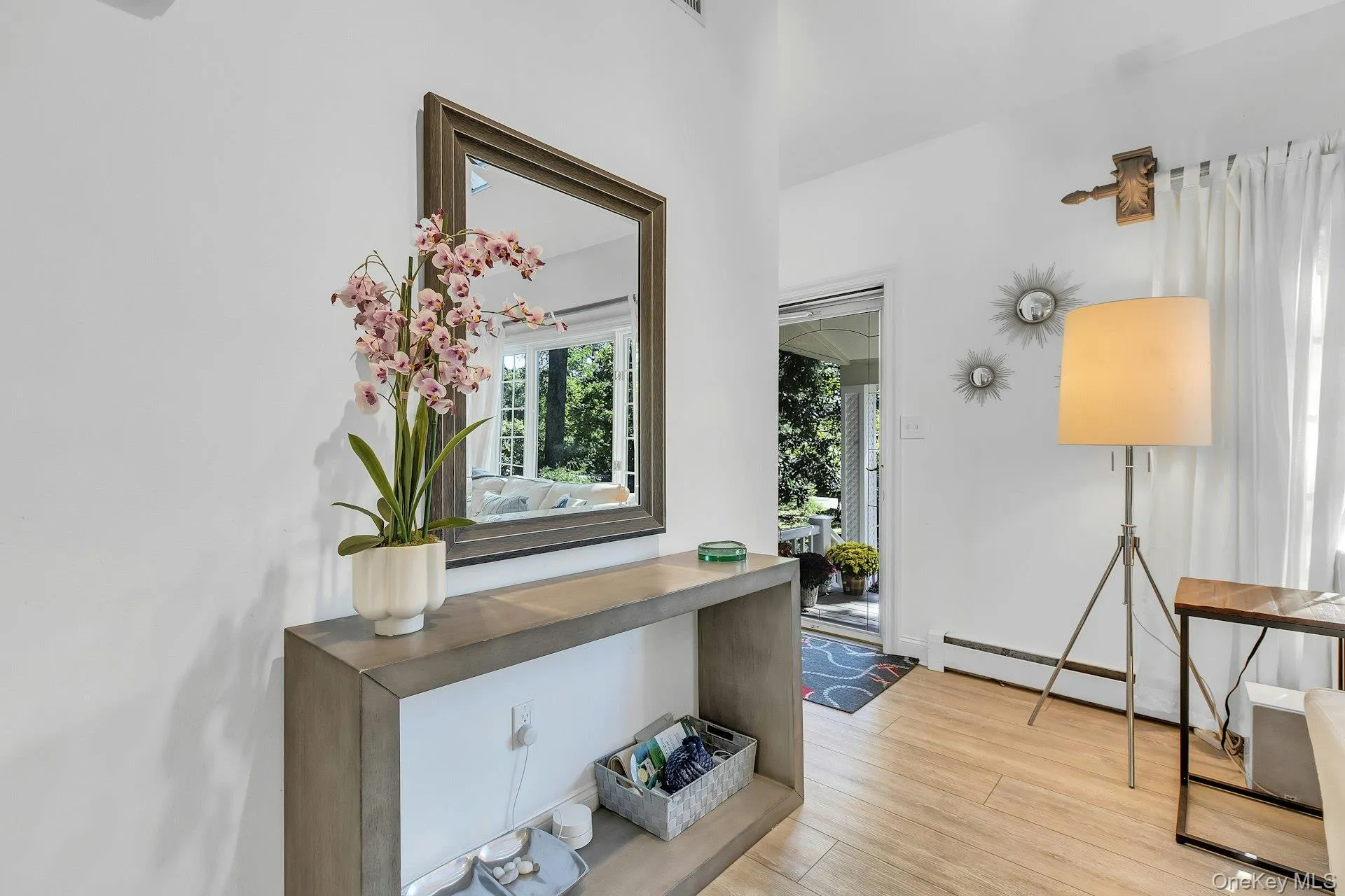 111 Bay Avenue, Southampton, NY, 3 Bedrooms Bedrooms, 6 Rooms Rooms,2 BathroomsBathrooms,Residential,For Rent,Bay,0,1056359 111 Bay Avenue, Southampton, NY, 3 Bedrooms Bedrooms, 6 Rooms Rooms,2 BathroomsBathrooms,Residential,For Rent,Bay,0,1056359