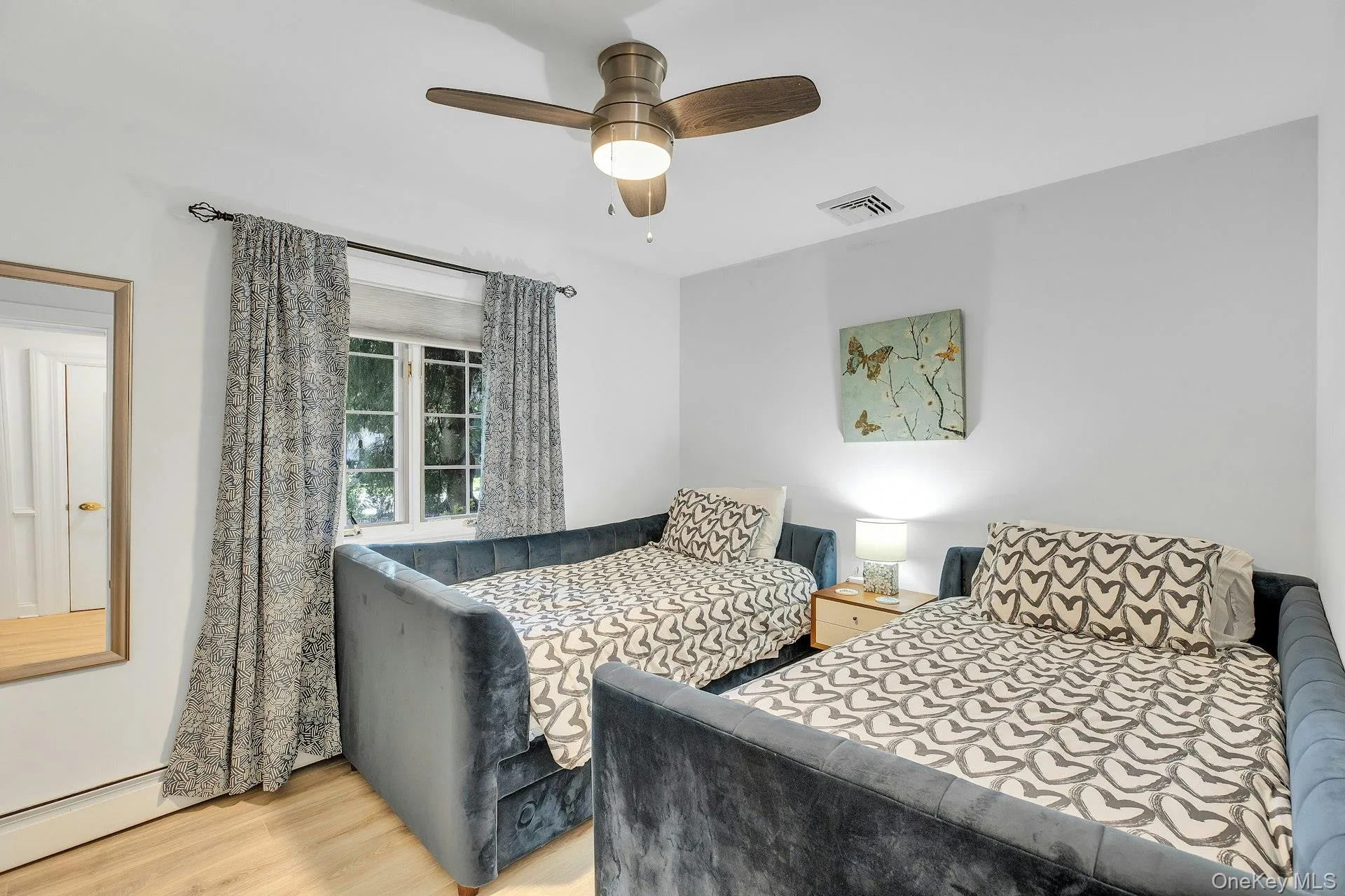 111 Bay Avenue, Southampton, NY, 3 Bedrooms Bedrooms, 6 Rooms Rooms,2 BathroomsBathrooms,Residential,For Rent,Bay,0,1056359 111 Bay Avenue, Southampton, NY, 3 Bedrooms Bedrooms, 6 Rooms Rooms,2 BathroomsBathrooms,Residential,For Rent,Bay,0,1056359