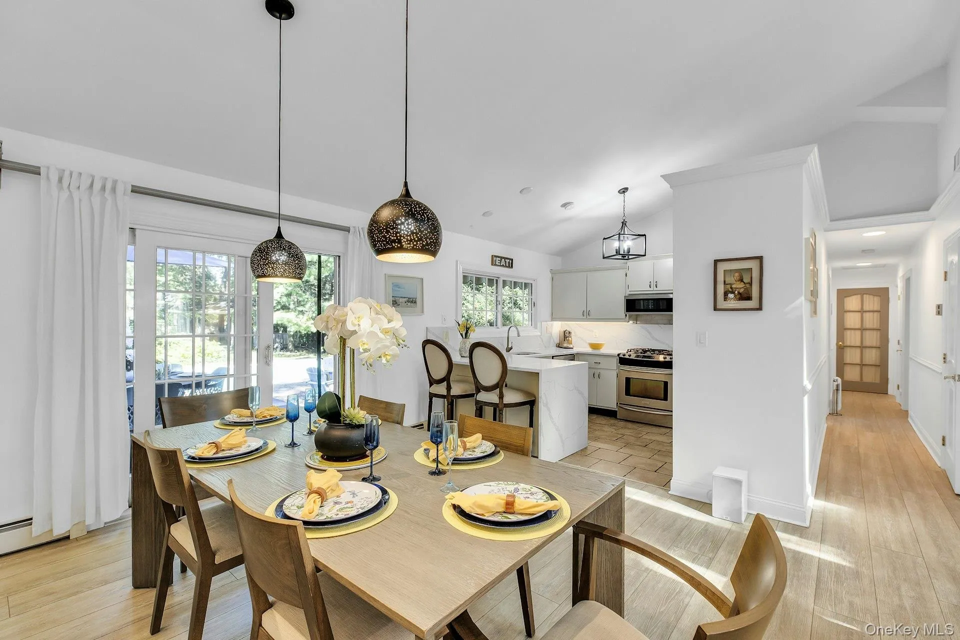 111 Bay Avenue, Southampton, NY, 3 Bedrooms Bedrooms, 6 Rooms Rooms,2 BathroomsBathrooms,Residential,For Rent,Bay,0,1056359 111 Bay Avenue, Southampton, NY, 3 Bedrooms Bedrooms, 6 Rooms Rooms,2 BathroomsBathrooms,Residential,For Rent,Bay,0,1056359
