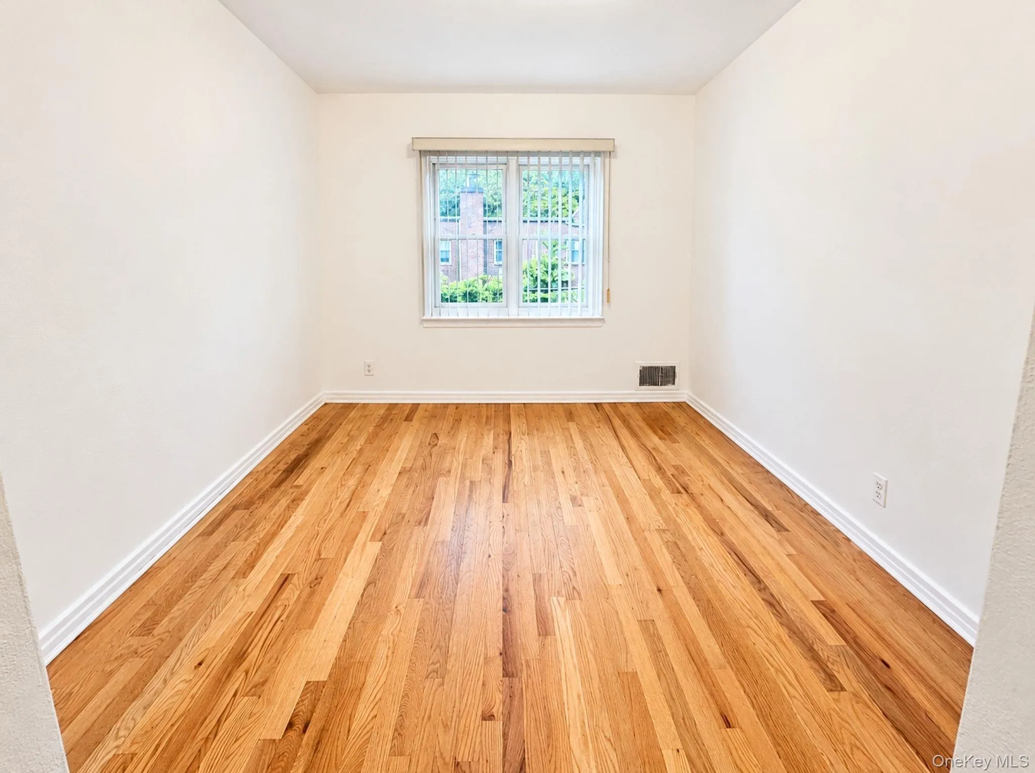 73-27 198th Street, New York, NY, 2 Bedrooms Bedrooms, 5 Rooms Rooms,1 BathroomBathrooms,Residential Lease,For Rent,198th,0,1056362 73-27 198th Street, New York, NY, 2 Bedrooms Bedrooms, 5 Rooms Rooms,1 BathroomBathrooms,Residential Lease,For Rent,198th,0,1056362