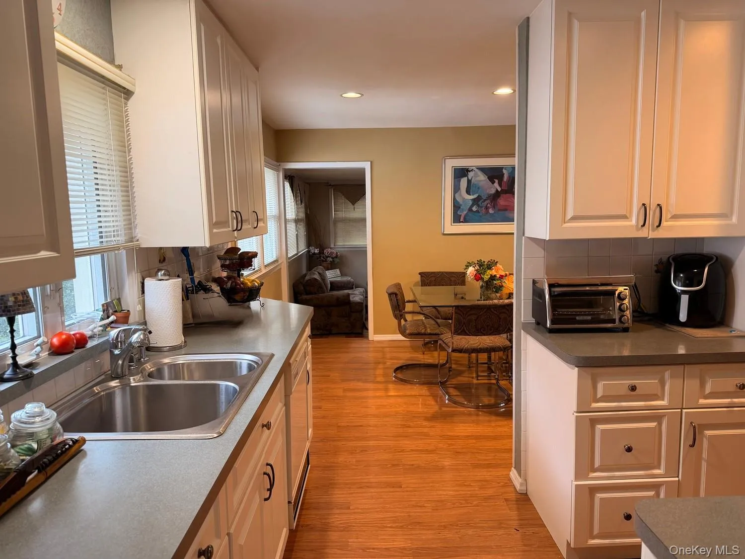 3473 Hawthorne Drive, Hempstead, NY, 3 Bedrooms Bedrooms, 7 Rooms Rooms,1 BathroomBathrooms,Residential,For Rent,Hawthorne,0,1056367 3473 Hawthorne Drive, Hempstead, NY, 3 Bedrooms Bedrooms, 7 Rooms Rooms,1 BathroomBathrooms,Residential,For Rent,Hawthorne,0,1056367