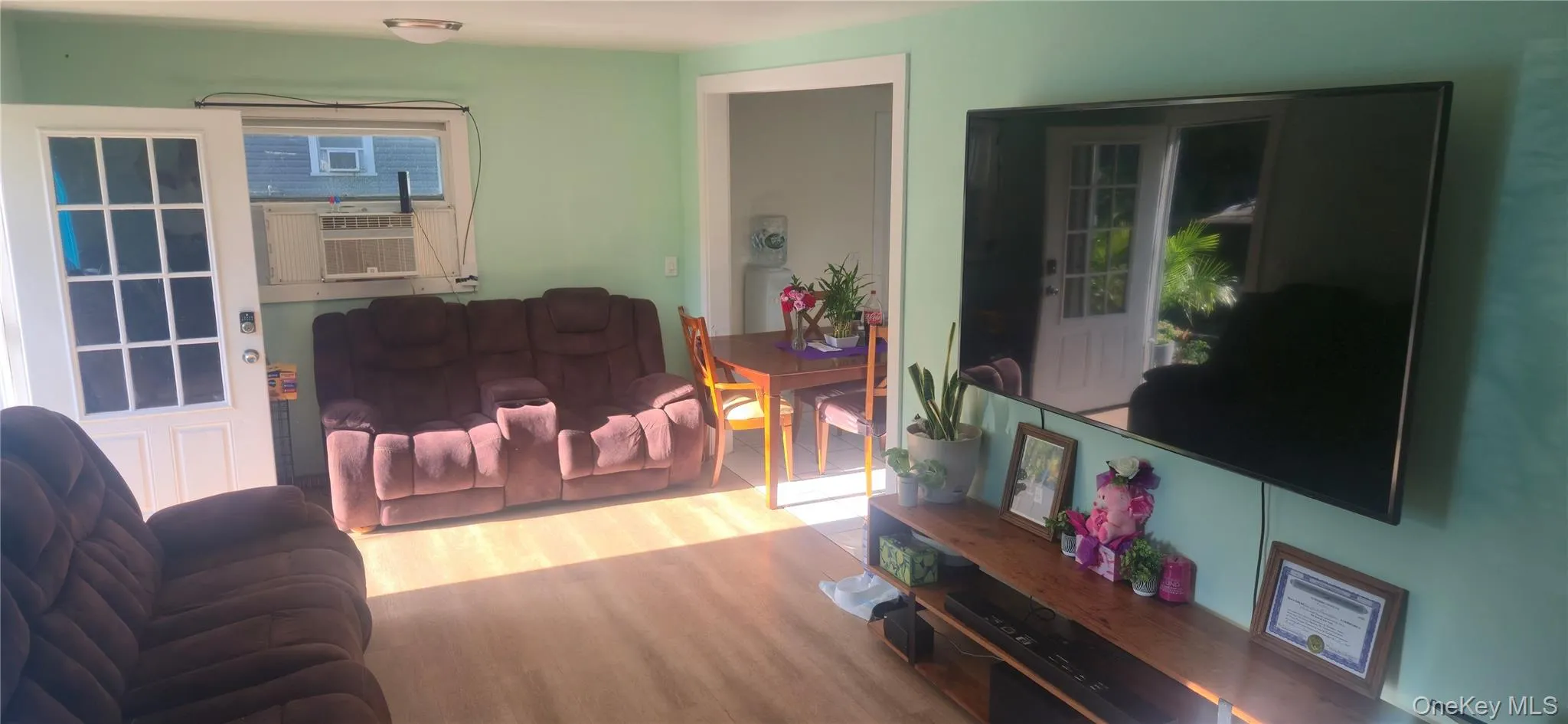 233 Beaver Drive, Brookhaven, NY, 3 Bedrooms Bedrooms, 6 Rooms Rooms,1 BathroomBathrooms,Residential,For Rent,Beaver,0,1056368 233 Beaver Drive, Brookhaven, NY, 3 Bedrooms Bedrooms, 6 Rooms Rooms,1 BathroomBathrooms,Residential,For Rent,Beaver,0,1056368