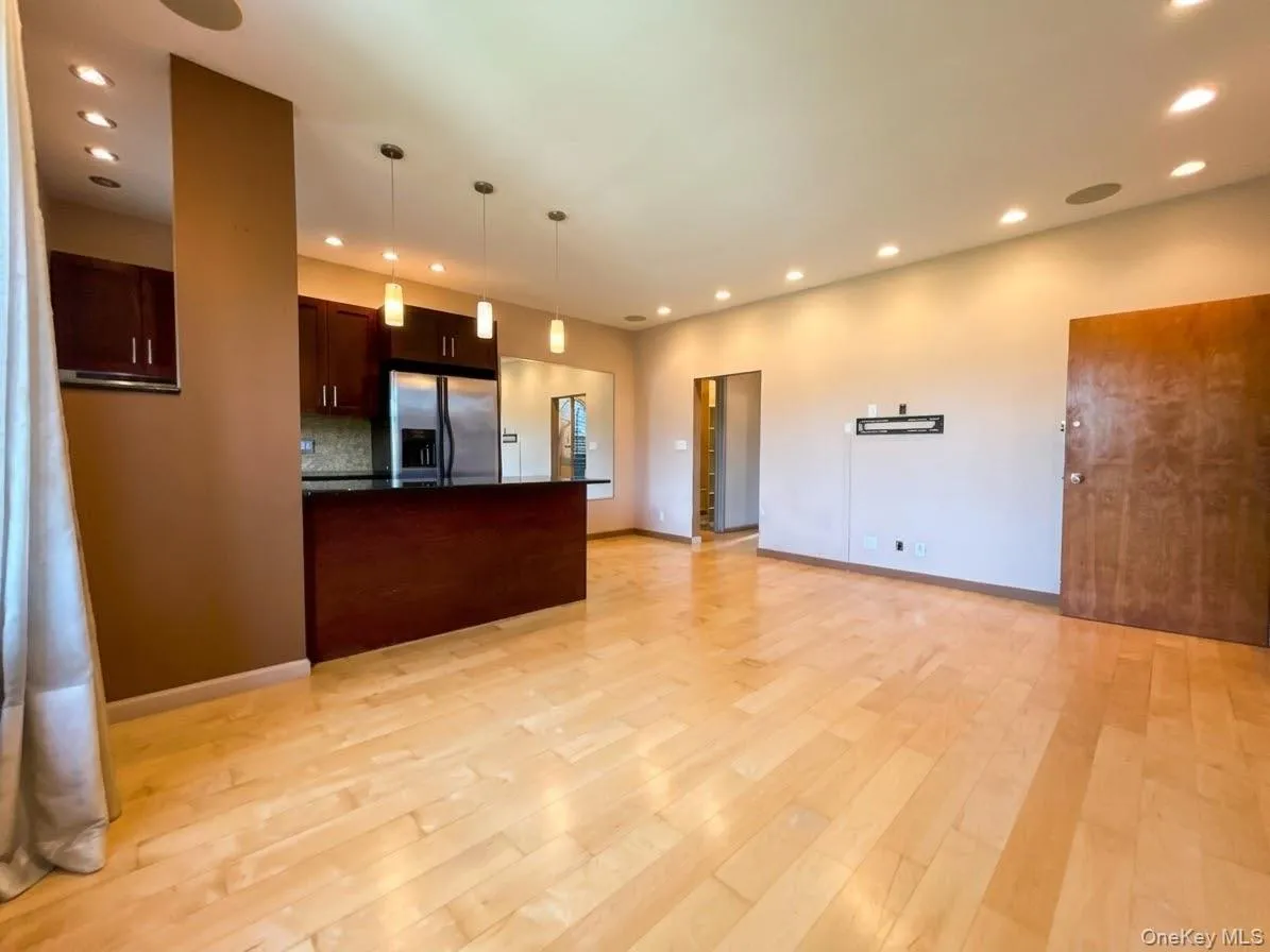 69-84 136th Street, New York, NY, 1 Bedroom Bedrooms, 3 Rooms Rooms,1 BathroomBathrooms,Residential,For Rent,136th,0,1056369 69-84 136th Street, New York, NY, 1 Bedroom Bedrooms, 3 Rooms Rooms,1 BathroomBathrooms,Residential,For Rent,136th,0,1056369