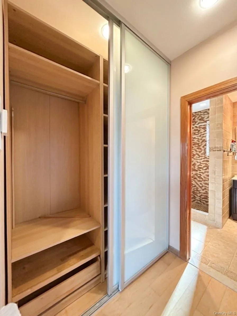 69-84 136th Street, New York, NY, 1 Bedroom Bedrooms, 3 Rooms Rooms,1 BathroomBathrooms,Residential,For Rent,136th,0,1056369 69-84 136th Street, New York, NY, 1 Bedroom Bedrooms, 3 Rooms Rooms,1 BathroomBathrooms,Residential,For Rent,136th,0,1056369