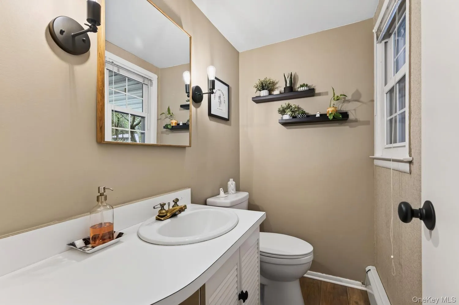 39 Drohan Street, Huntington, NY, 4 Bedrooms Bedrooms, 8 Rooms Rooms,2 BathroomsBathrooms,Residential,For Rent,Drohan,0,1056376 39 Drohan Street, Huntington, NY, 4 Bedrooms Bedrooms, 8 Rooms Rooms,2 BathroomsBathrooms,Residential,For Rent,Drohan,0,1056376