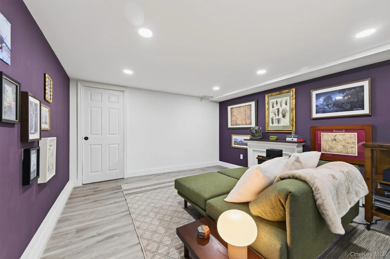 39 Drohan Street, Huntington, NY, 4 Bedrooms Bedrooms, 8 Rooms Rooms,2 BathroomsBathrooms,Residential,For Rent,Drohan,0,1056376 39 Drohan Street, Huntington, NY, 4 Bedrooms Bedrooms, 8 Rooms Rooms,2 BathroomsBathrooms,Residential,For Rent,Drohan,0,1056376