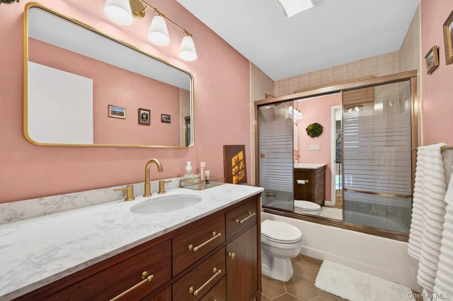 39 Drohan Street, Huntington, NY, 4 Bedrooms Bedrooms, 8 Rooms Rooms,2 BathroomsBathrooms,Residential,For Rent,Drohan,0,1056376 39 Drohan Street, Huntington, NY, 4 Bedrooms Bedrooms, 8 Rooms Rooms,2 BathroomsBathrooms,Residential,For Rent,Drohan,0,1056376