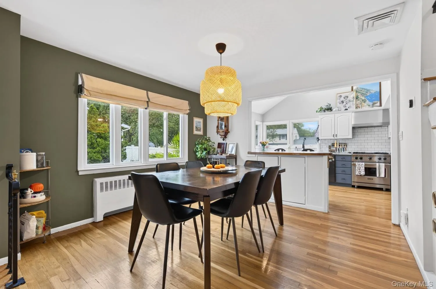 39 Drohan Street, Huntington, NY, 4 Bedrooms Bedrooms, 8 Rooms Rooms,2 BathroomsBathrooms,Residential,For Rent,Drohan,0,1056376 39 Drohan Street, Huntington, NY, 4 Bedrooms Bedrooms, 8 Rooms Rooms,2 BathroomsBathrooms,Residential,For Rent,Drohan,0,1056376