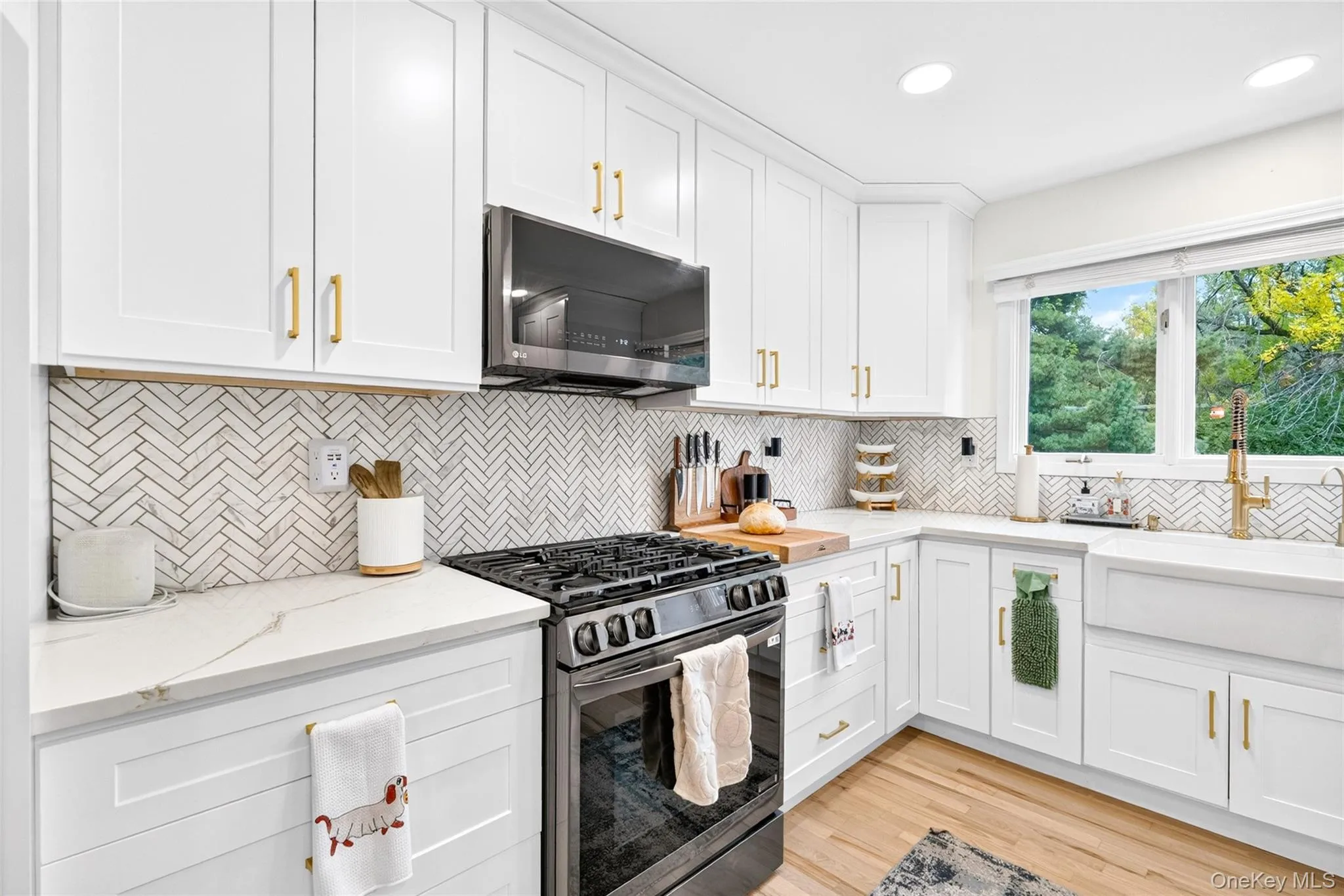 7 Village Green, Clarkstown, NY, 2 Bedrooms Bedrooms, 5 Rooms Rooms,2 BathroomsBathrooms,Residential,For Rent,Village,0,1056383 7 Village Green, Clarkstown, NY, 2 Bedrooms Bedrooms, 5 Rooms Rooms,2 BathroomsBathrooms,Residential,For Rent,Village,0,1056383
