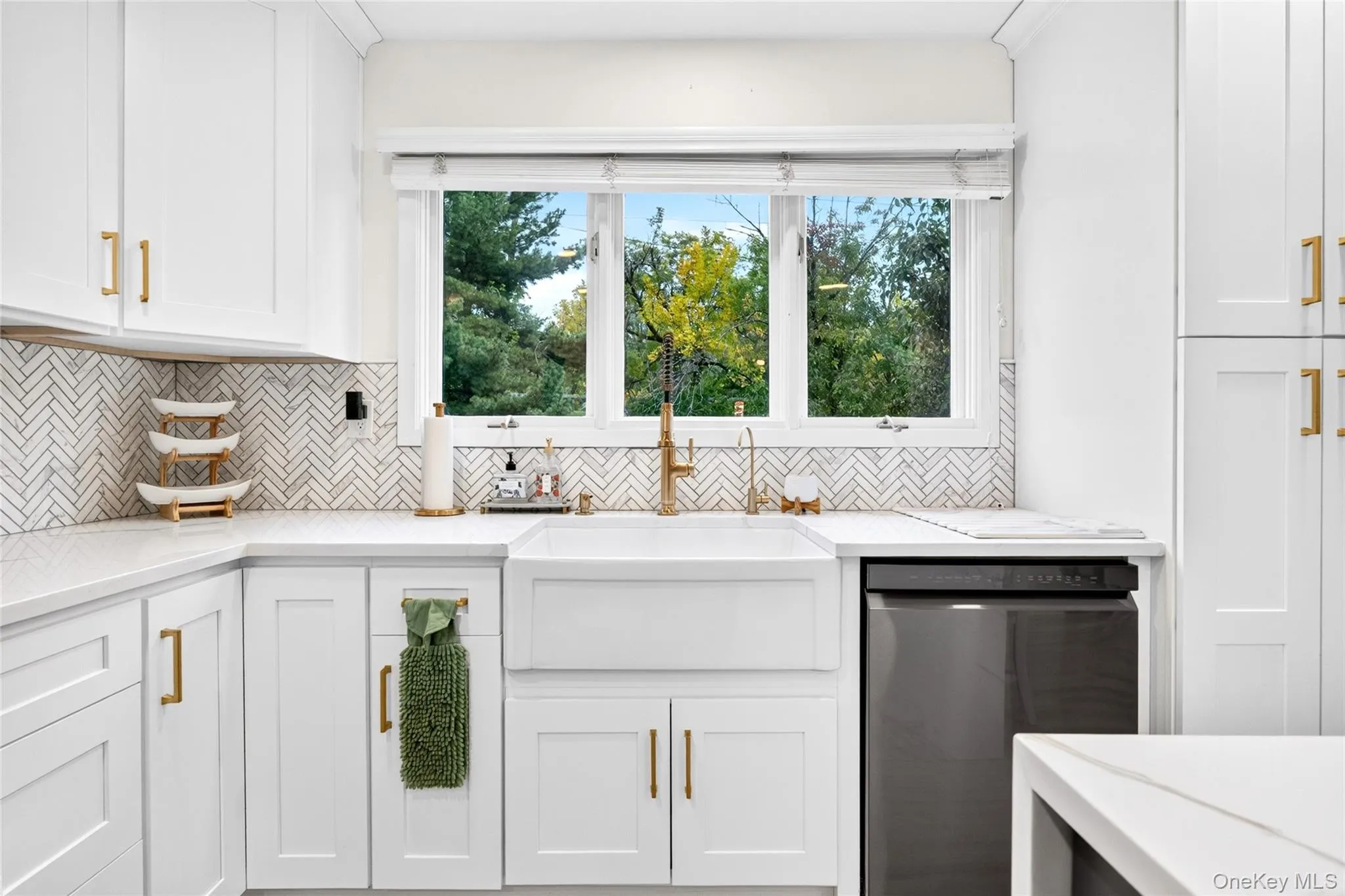 7 Village Green, Clarkstown, NY, 2 Bedrooms Bedrooms, 5 Rooms Rooms,2 BathroomsBathrooms,Residential,For Rent,Village,0,1056383 7 Village Green, Clarkstown, NY, 2 Bedrooms Bedrooms, 5 Rooms Rooms,2 BathroomsBathrooms,Residential,For Rent,Village,0,1056383