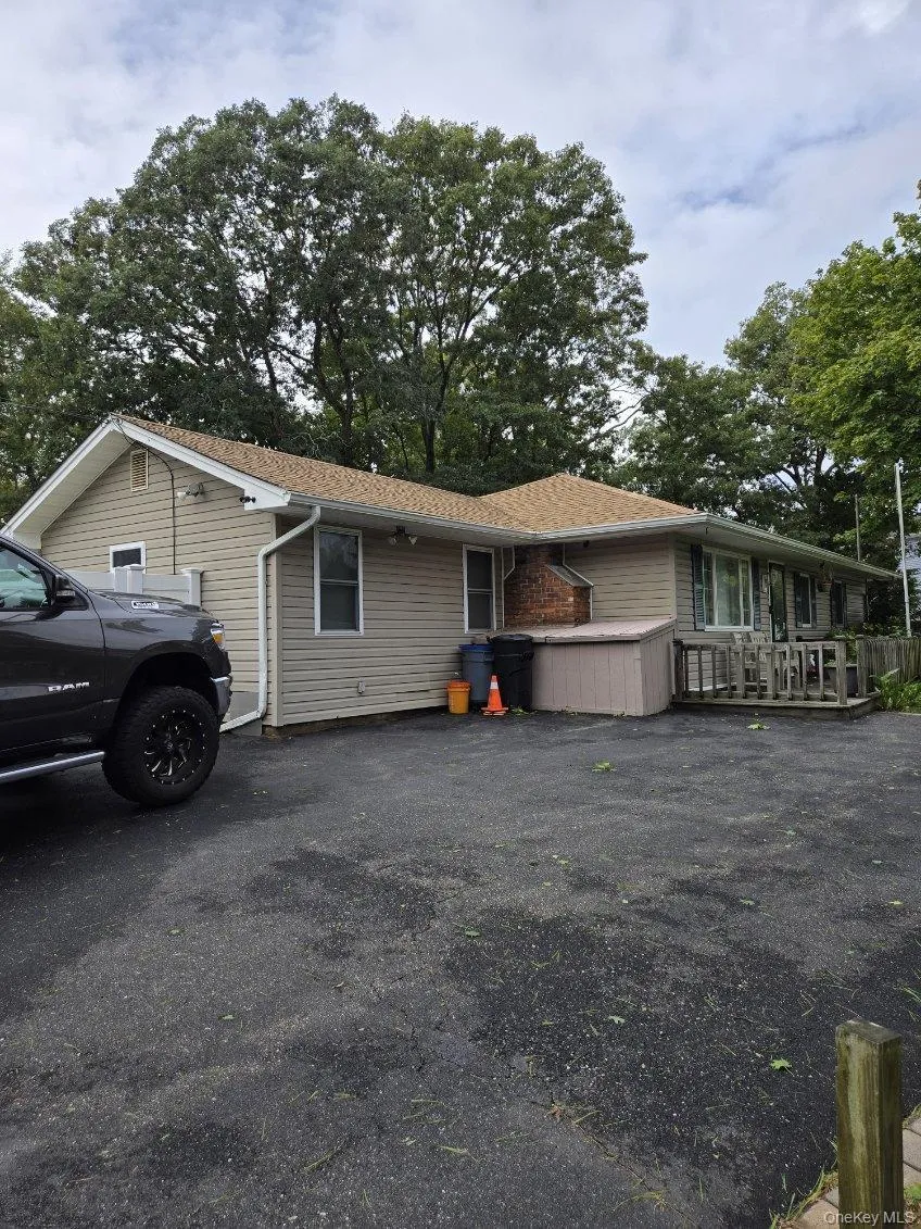 34 Floyd Road, Brookhaven, NY, 4 Bedrooms Bedrooms, 10 Rooms Rooms,2 BathroomsBathrooms,Residential,For Rent,Floyd,0,1056392 34 Floyd Road, Brookhaven, NY, 4 Bedrooms Bedrooms, 10 Rooms Rooms,2 BathroomsBathrooms,Residential,For Rent,Floyd,0,1056392