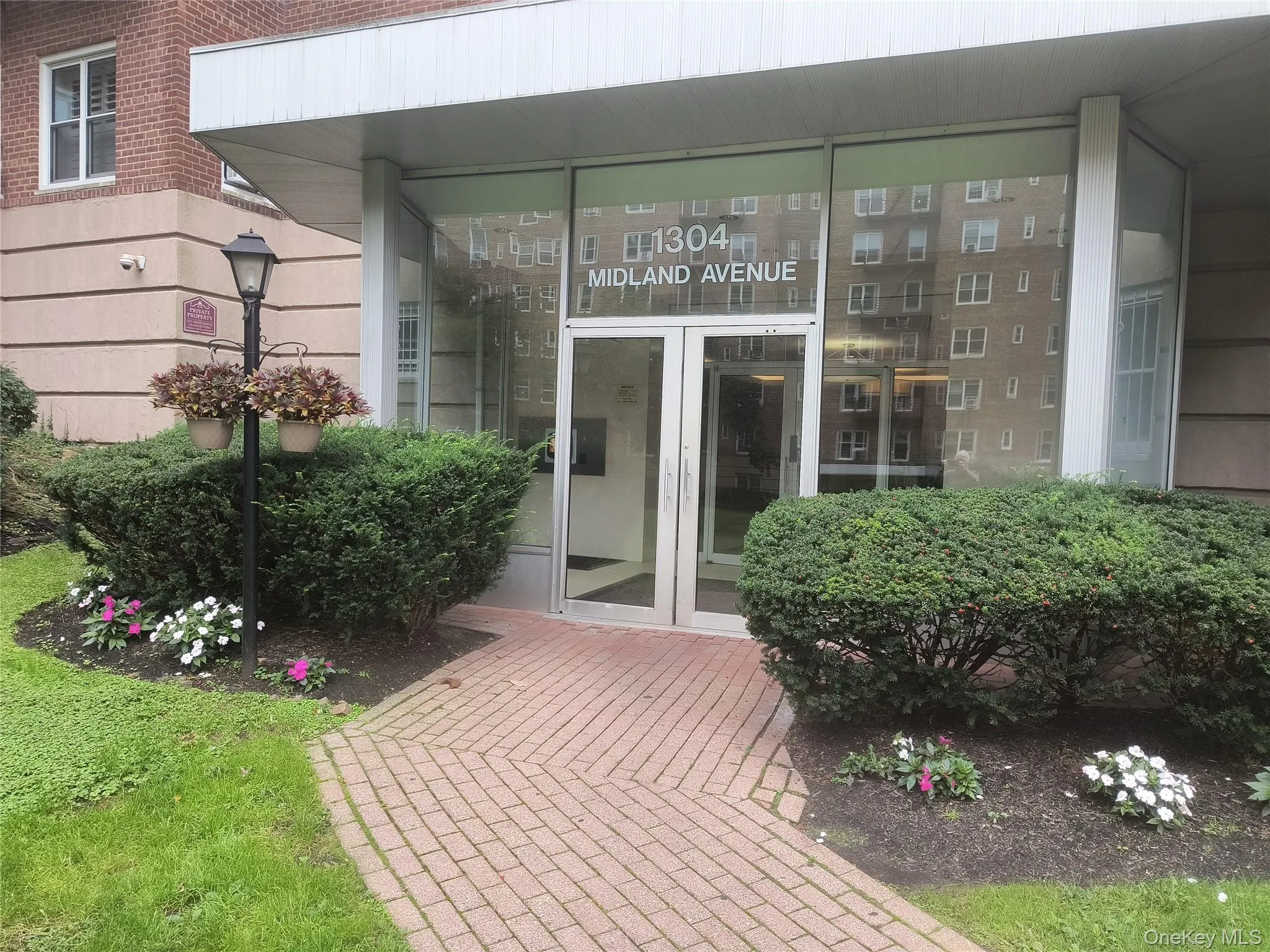 1304 Midland Avenue, Yonkers, NY, 1 Bedroom Bedrooms, 3 Rooms Rooms,1 BathroomBathrooms,Residential,For Rent,Midland,0,1056396 1304 Midland Avenue, Yonkers, NY, 1 Bedroom Bedrooms, 3 Rooms Rooms,1 BathroomBathrooms,Residential,For Rent,Midland,0,1056396