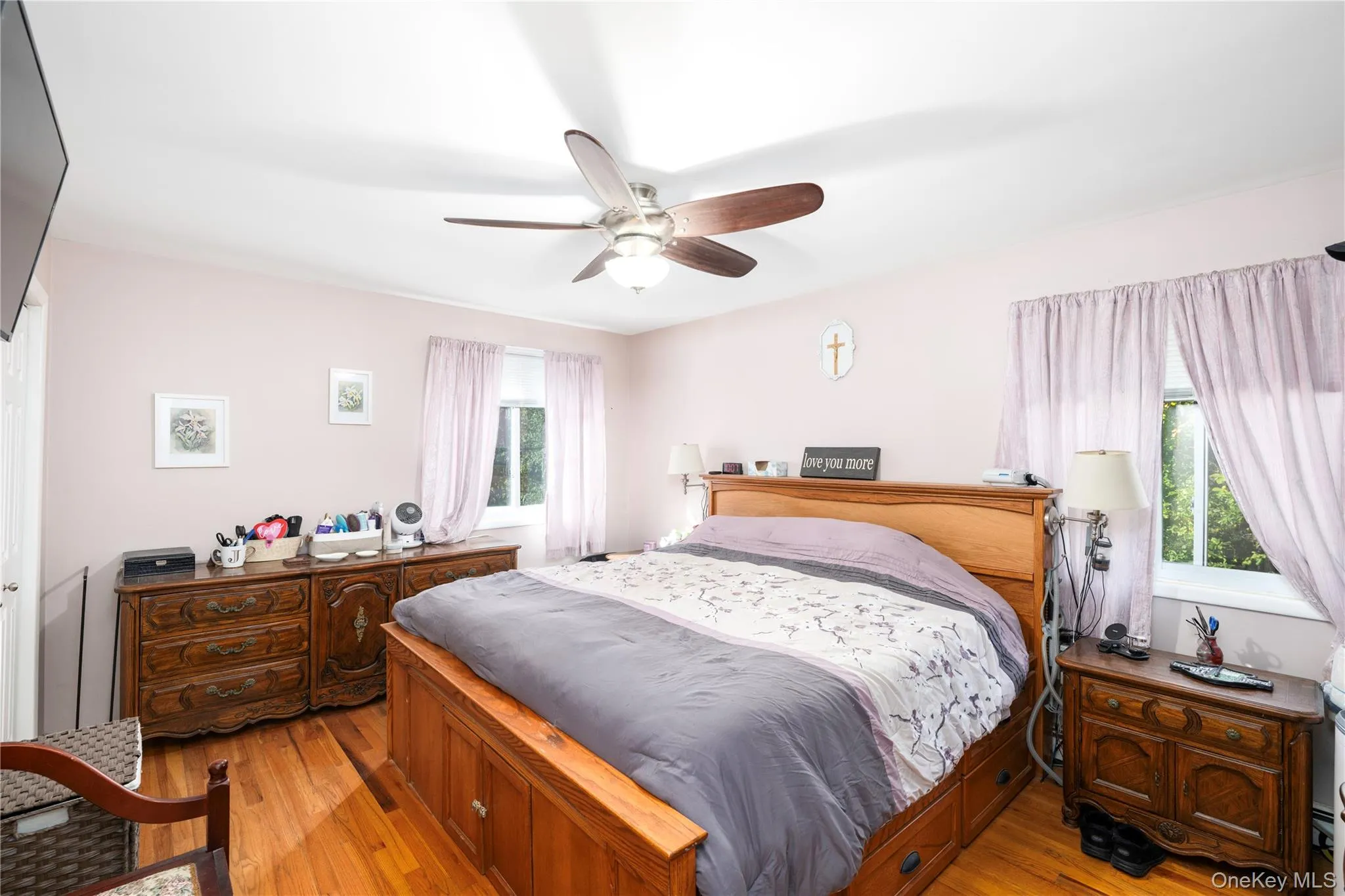 Hardwood flooring Hardwood flooring