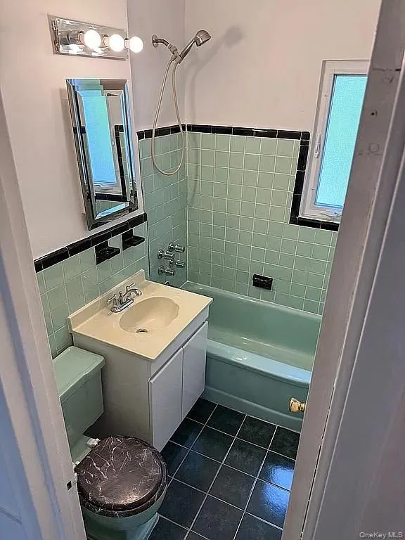 152-61 11th Avenue, New York, NY, 2 Bedrooms Bedrooms, 5 Rooms Rooms,1 BathroomBathrooms,Residential,For Rent,11th,0,1056401 152-61 11th Avenue, New York, NY, 2 Bedrooms Bedrooms, 5 Rooms Rooms,1 BathroomBathrooms,Residential,For Rent,11th,0,1056401