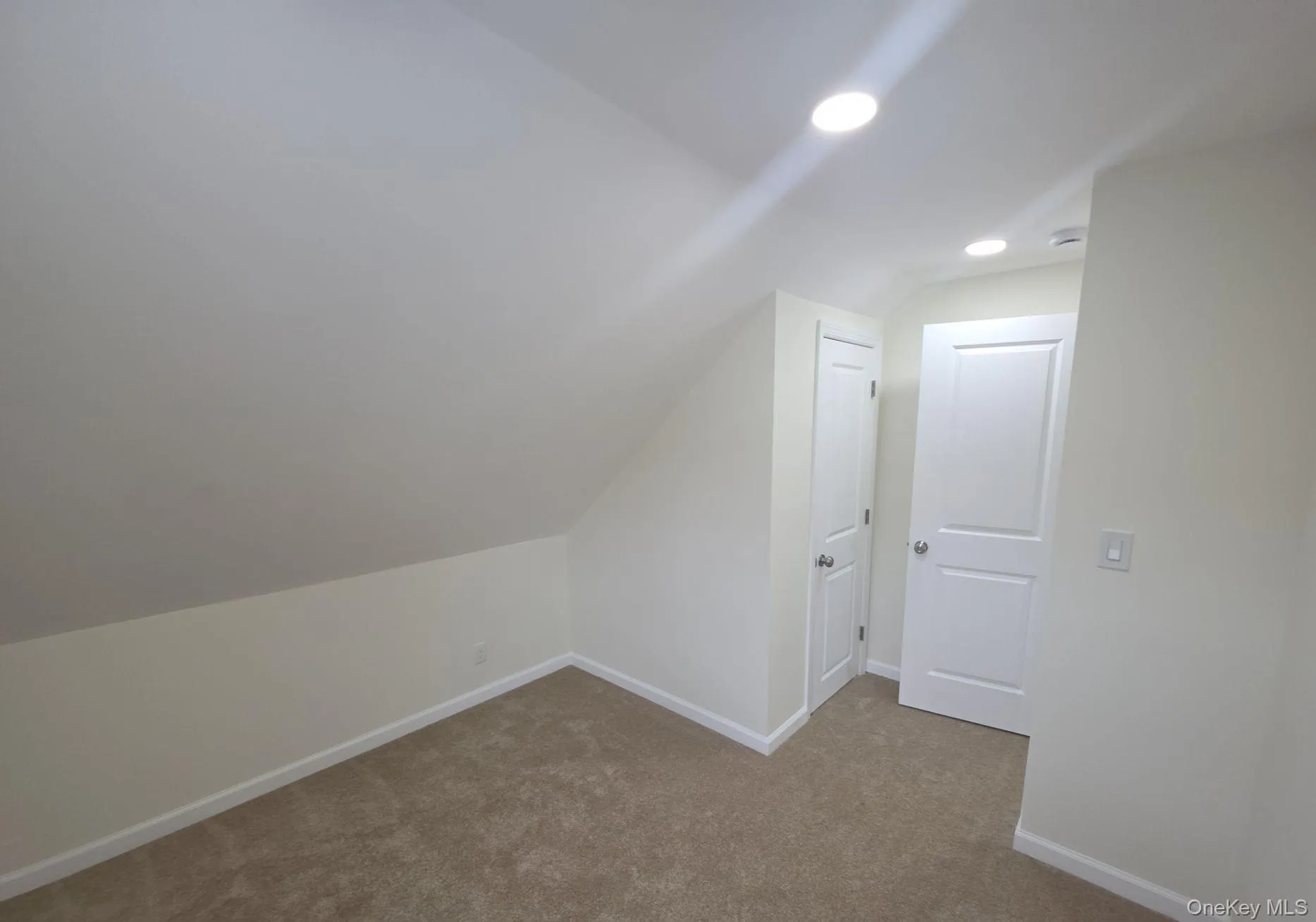 200 Raff Avenue, Hempstead, NY, 5 Bedrooms Bedrooms, 7 Rooms Rooms,2 BathroomsBathrooms,Residential,For Rent,Raff,0,1056403 200 Raff Avenue, Hempstead, NY, 5 Bedrooms Bedrooms, 7 Rooms Rooms,2 BathroomsBathrooms,Residential,For Rent,Raff,0,1056403