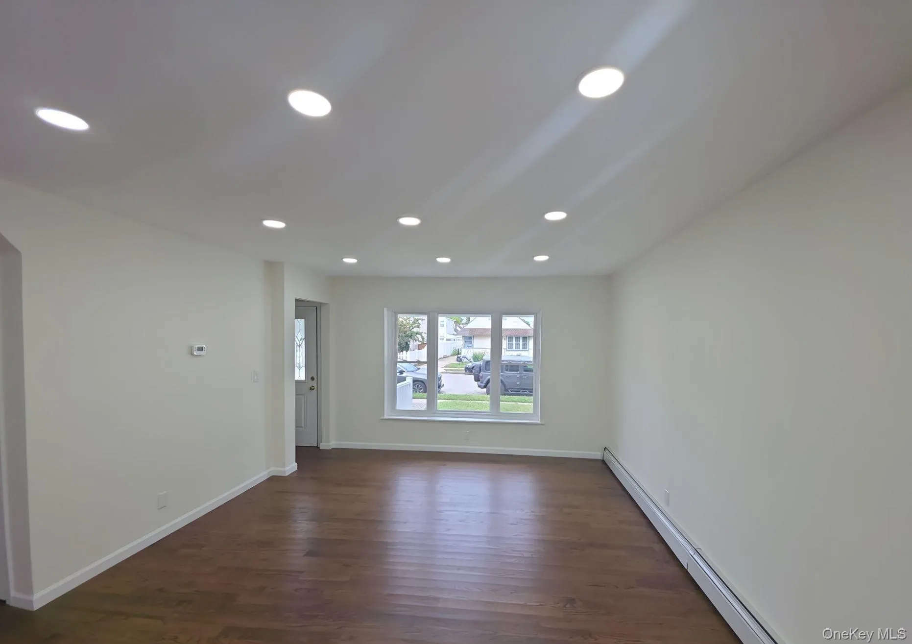200 Raff Avenue, Hempstead, NY, 5 Bedrooms Bedrooms, 7 Rooms Rooms,2 BathroomsBathrooms,Residential,For Rent,Raff,0,1056403 200 Raff Avenue, Hempstead, NY, 5 Bedrooms Bedrooms, 7 Rooms Rooms,2 BathroomsBathrooms,Residential,For Rent,Raff,0,1056403