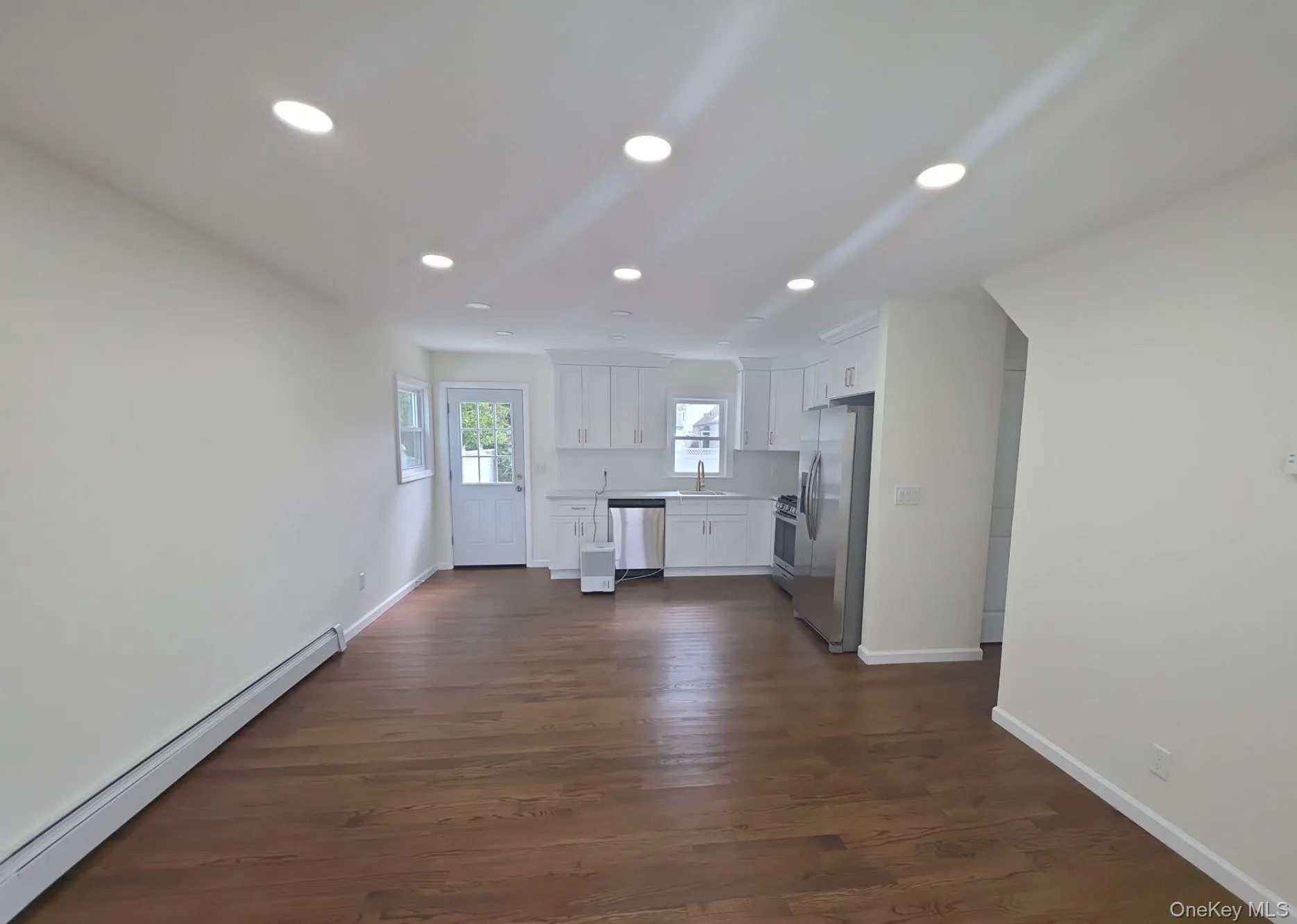 200 Raff Avenue, Hempstead, NY, 5 Bedrooms Bedrooms, 7 Rooms Rooms,2 BathroomsBathrooms,Residential,For Rent,Raff,0,1056403 200 Raff Avenue, Hempstead, NY, 5 Bedrooms Bedrooms, 7 Rooms Rooms,2 BathroomsBathrooms,Residential,For Rent,Raff,0,1056403