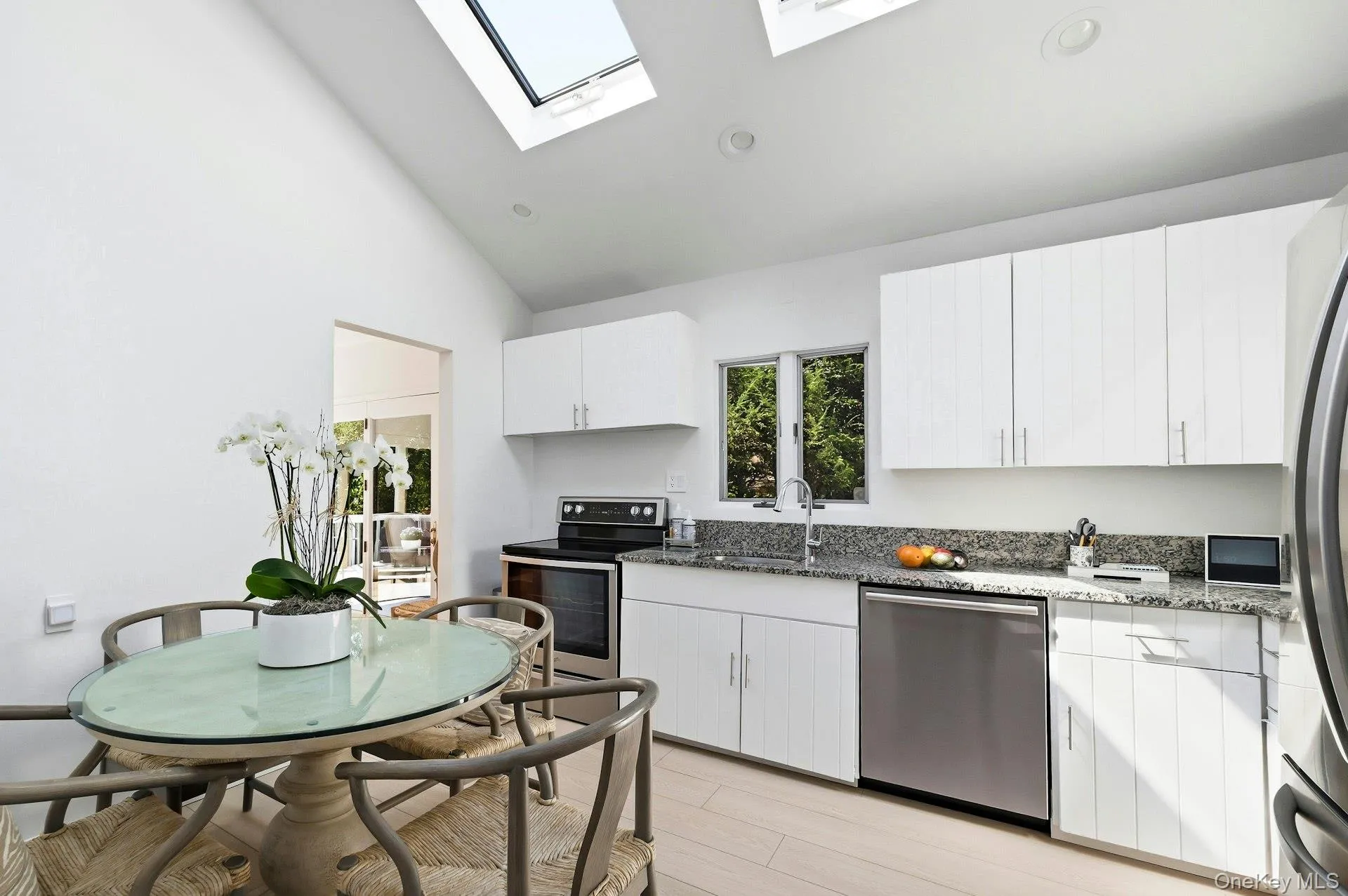 55 Southfield Road, Glen Cove, NY, 3 Bedrooms Bedrooms, 10 Rooms Rooms,2 BathroomsBathrooms,Residential,For Rent,Southfield,0,1056404 55 Southfield Road, Glen Cove, NY, 3 Bedrooms Bedrooms, 10 Rooms Rooms,2 BathroomsBathrooms,Residential,For Rent,Southfield,0,1056404