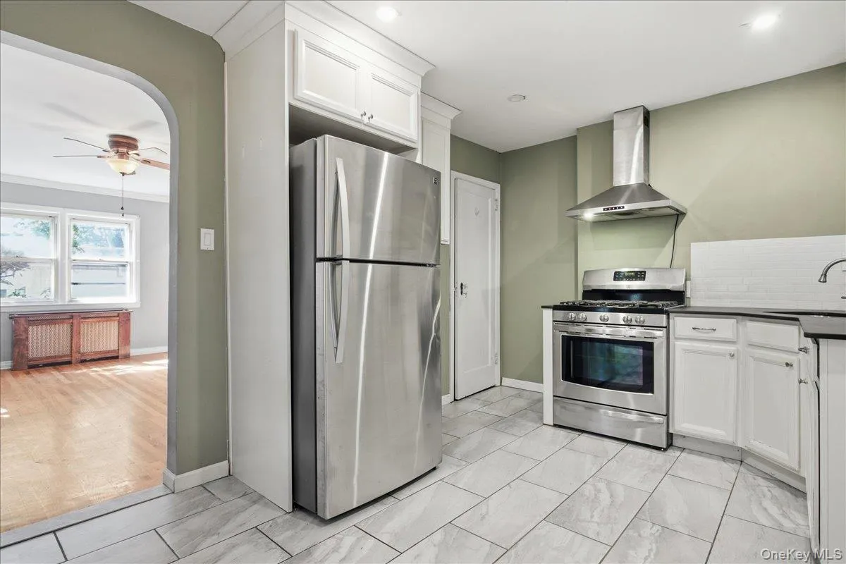 247-41 87th Drive, New York, NY, 2 Bedrooms Bedrooms, 5 Rooms Rooms,2 BathroomsBathrooms,Residential,For Rent,87th,0,1056408 247-41 87th Drive, New York, NY, 2 Bedrooms Bedrooms, 5 Rooms Rooms,2 BathroomsBathrooms,Residential,For Rent,87th,0,1056408