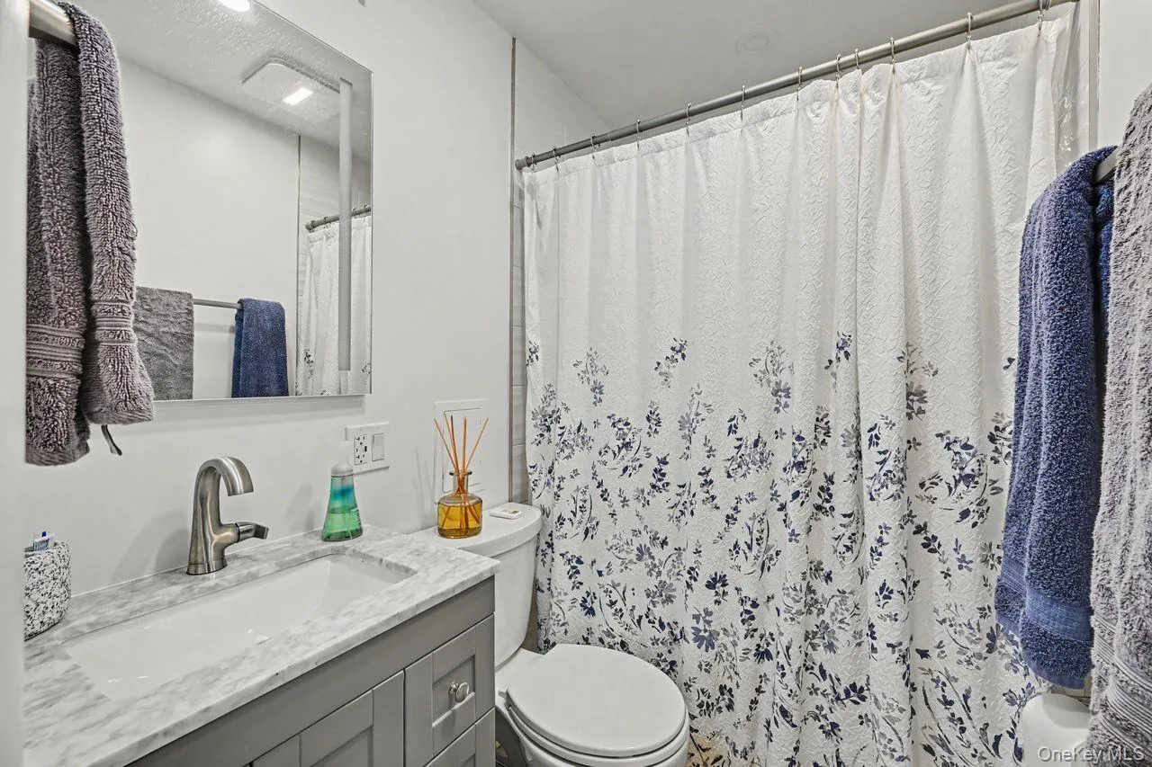1200 Warburton Avenue, Yonkers, NY, 2 Bedrooms Bedrooms, 5 Rooms Rooms,2 BathroomsBathrooms,Residential,For Rent,Warburton,0,1056411 1200 Warburton Avenue, Yonkers, NY, 2 Bedrooms Bedrooms, 5 Rooms Rooms,2 BathroomsBathrooms,Residential,For Rent,Warburton,0,1056411