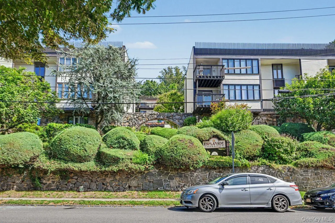 1200 Warburton Avenue, Yonkers, NY, 2 Bedrooms Bedrooms, 5 Rooms Rooms,2 BathroomsBathrooms,Residential,For Rent,Warburton,0,1056411 1200 Warburton Avenue, Yonkers, NY, 2 Bedrooms Bedrooms, 5 Rooms Rooms,2 BathroomsBathrooms,Residential,For Rent,Warburton,0,1056411