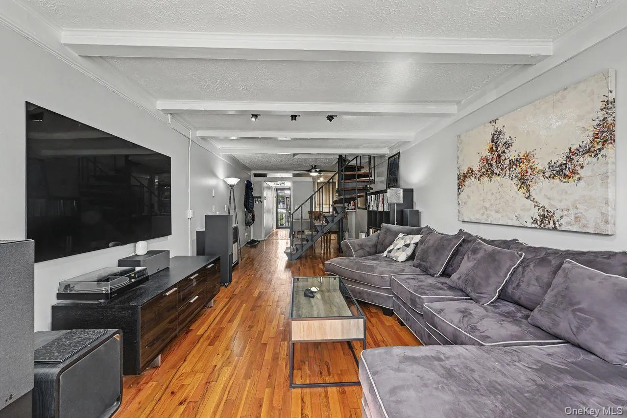 1200 Warburton Avenue, Yonkers, NY, 2 Bedrooms Bedrooms, 5 Rooms Rooms,2 BathroomsBathrooms,Residential,For Rent,Warburton,0,1056411 1200 Warburton Avenue, Yonkers, NY, 2 Bedrooms Bedrooms, 5 Rooms Rooms,2 BathroomsBathrooms,Residential,For Rent,Warburton,0,1056411