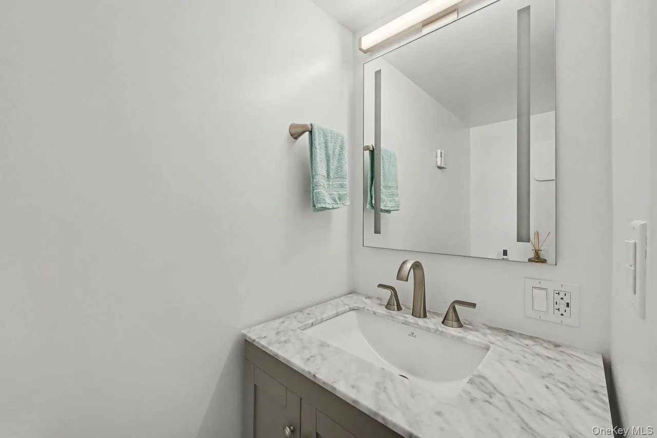 1200 Warburton Avenue, Yonkers, NY, 2 Bedrooms Bedrooms, 5 Rooms Rooms,2 BathroomsBathrooms,Residential,For Rent,Warburton,0,1056411 1200 Warburton Avenue, Yonkers, NY, 2 Bedrooms Bedrooms, 5 Rooms Rooms,2 BathroomsBathrooms,Residential,For Rent,Warburton,0,1056411