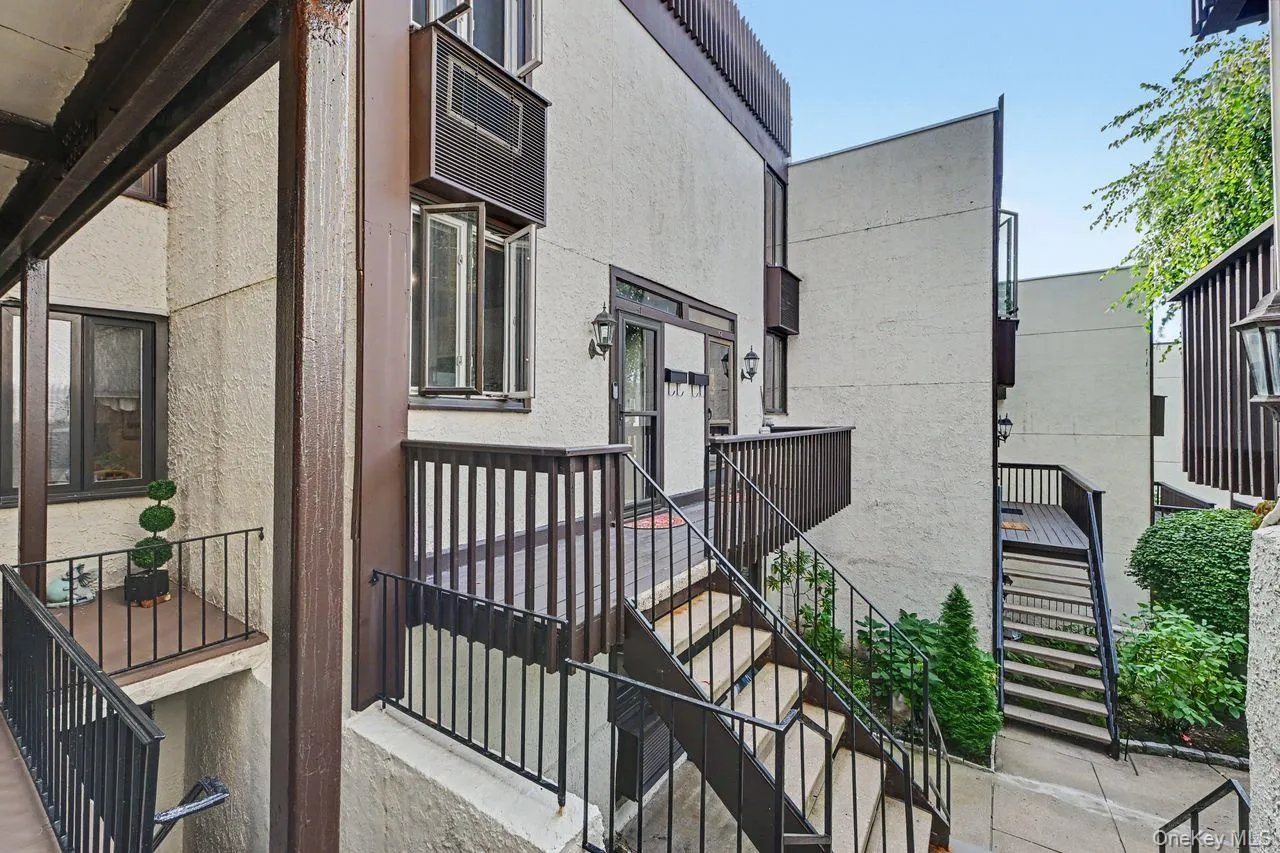 1200 Warburton Avenue, Yonkers, NY, 2 Bedrooms Bedrooms, 5 Rooms Rooms,2 BathroomsBathrooms,Residential,For Rent,Warburton,0,1056411 1200 Warburton Avenue, Yonkers, NY, 2 Bedrooms Bedrooms, 5 Rooms Rooms,2 BathroomsBathrooms,Residential,For Rent,Warburton,0,1056411