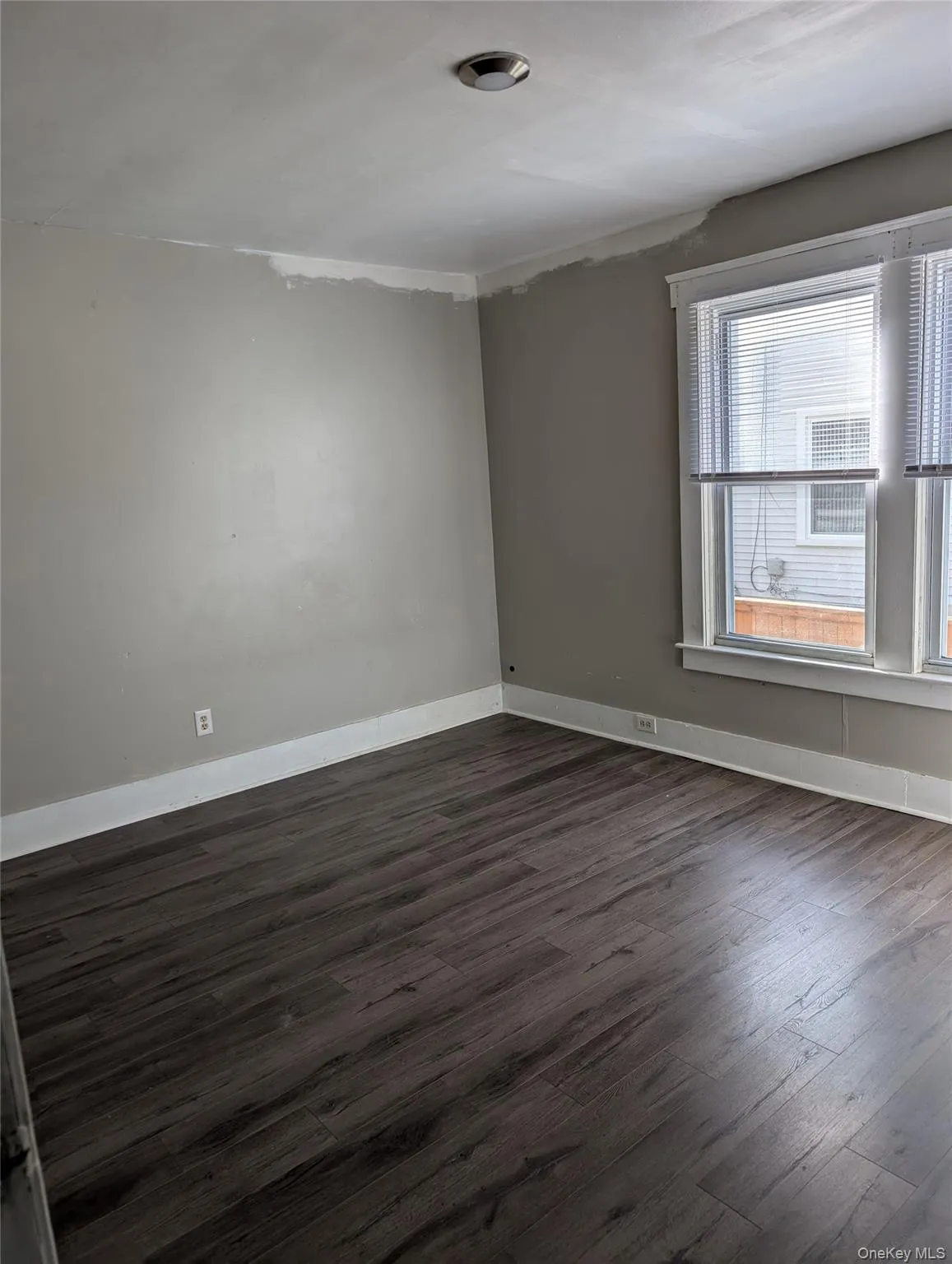 52 Lake Avenue, Middletown, NY, 2 Bedrooms Bedrooms, 5 Rooms Rooms,1 BathroomBathrooms,Residential Lease,For Rent,Lake,0,1056414 52 Lake Avenue, Middletown, NY, 2 Bedrooms Bedrooms, 5 Rooms Rooms,1 BathroomBathrooms,Residential Lease,For Rent,Lake,0,1056414