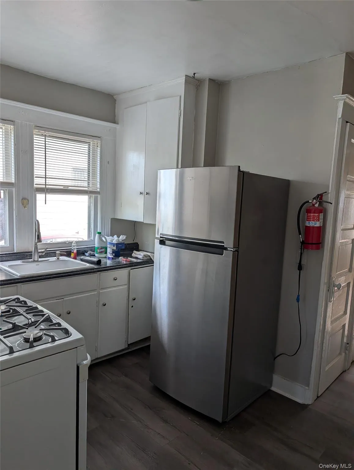 52 Lake Avenue, Middletown, NY, 2 Bedrooms Bedrooms, 5 Rooms Rooms,1 BathroomBathrooms,Residential Lease,For Rent,Lake,0,1056414 52 Lake Avenue, Middletown, NY, 2 Bedrooms Bedrooms, 5 Rooms Rooms,1 BathroomBathrooms,Residential Lease,For Rent,Lake,0,1056414
