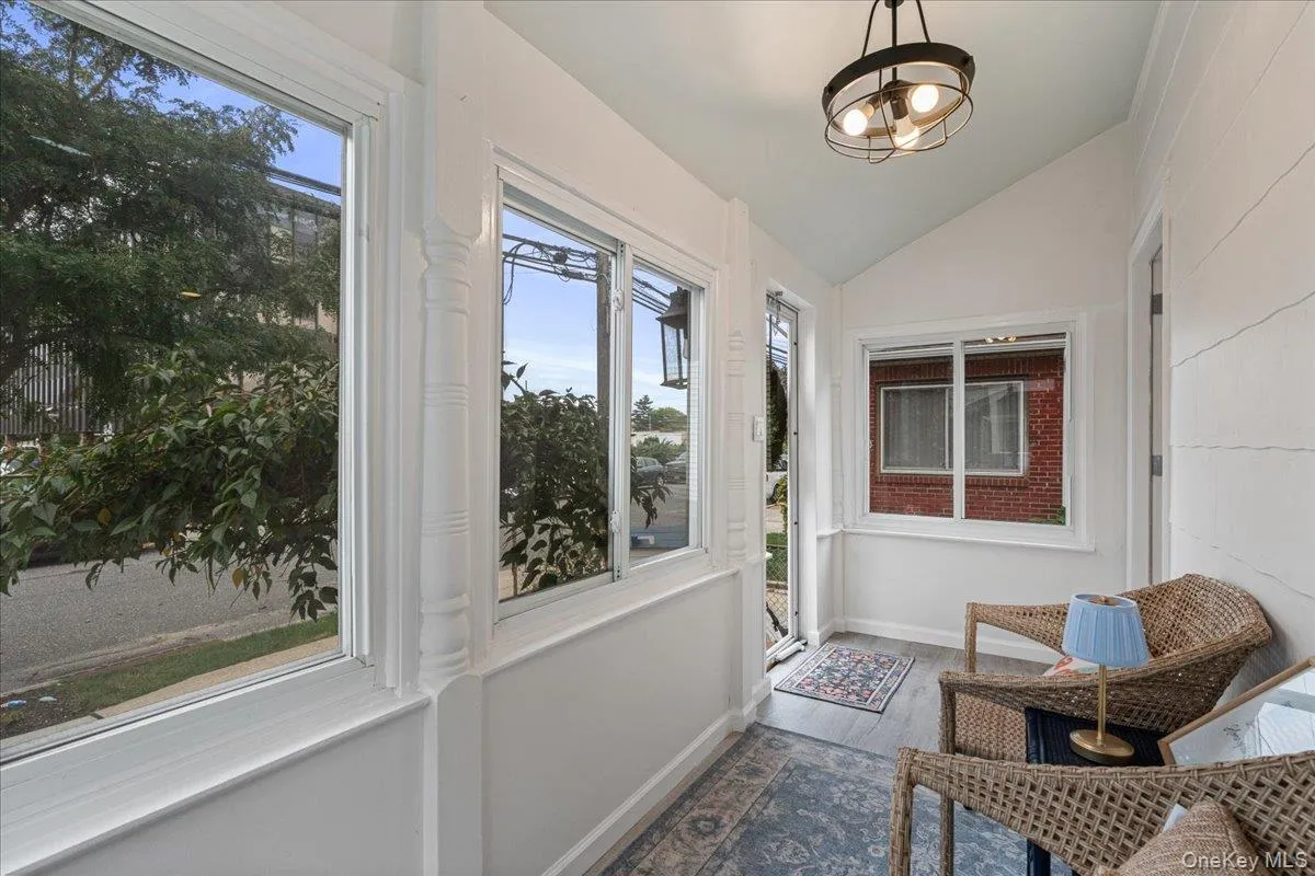 35 Saint Marks Avenue, Hempstead, NY, 3 Bedrooms Bedrooms, 6 Rooms Rooms,1 BathroomBathrooms,Residential,For Rent,Saint Marks,0,1056417 35 Saint Marks Avenue, Hempstead, NY, 3 Bedrooms Bedrooms, 6 Rooms Rooms,1 BathroomBathrooms,Residential,For Rent,Saint Marks,0,1056417