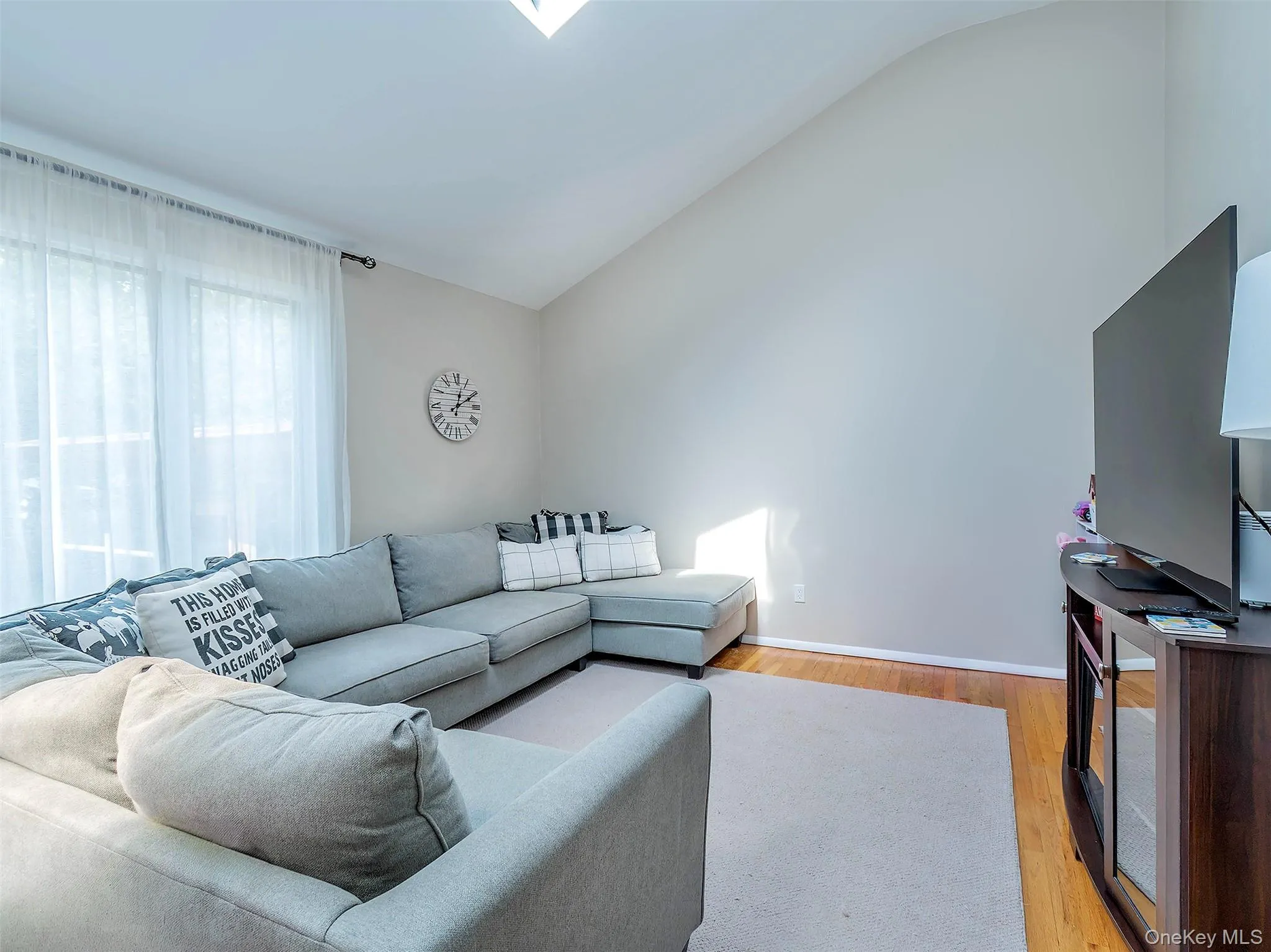 531 5th Street, Huntington, NY, 4 Bedrooms Bedrooms, 9 Rooms Rooms,1 BathroomBathrooms,Residential,For Rent,5th,0,1056421 531 5th Street, Huntington, NY, 4 Bedrooms Bedrooms, 9 Rooms Rooms,1 BathroomBathrooms,Residential,For Rent,5th,0,1056421
